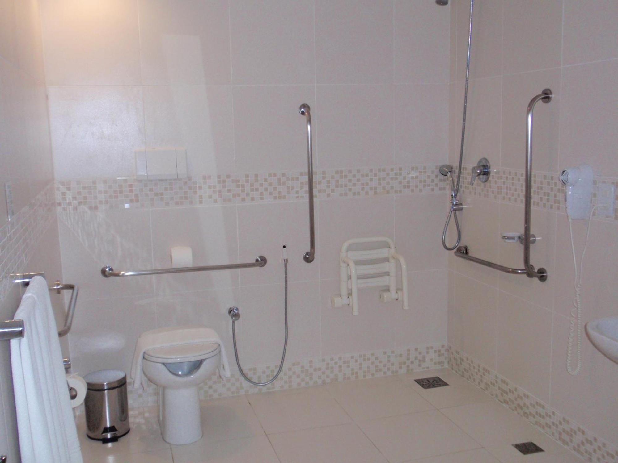 Quarto com Cama de Casal ou 2 de Solteiro - Acessível para Hóspedes com Mobilidade Reduzida