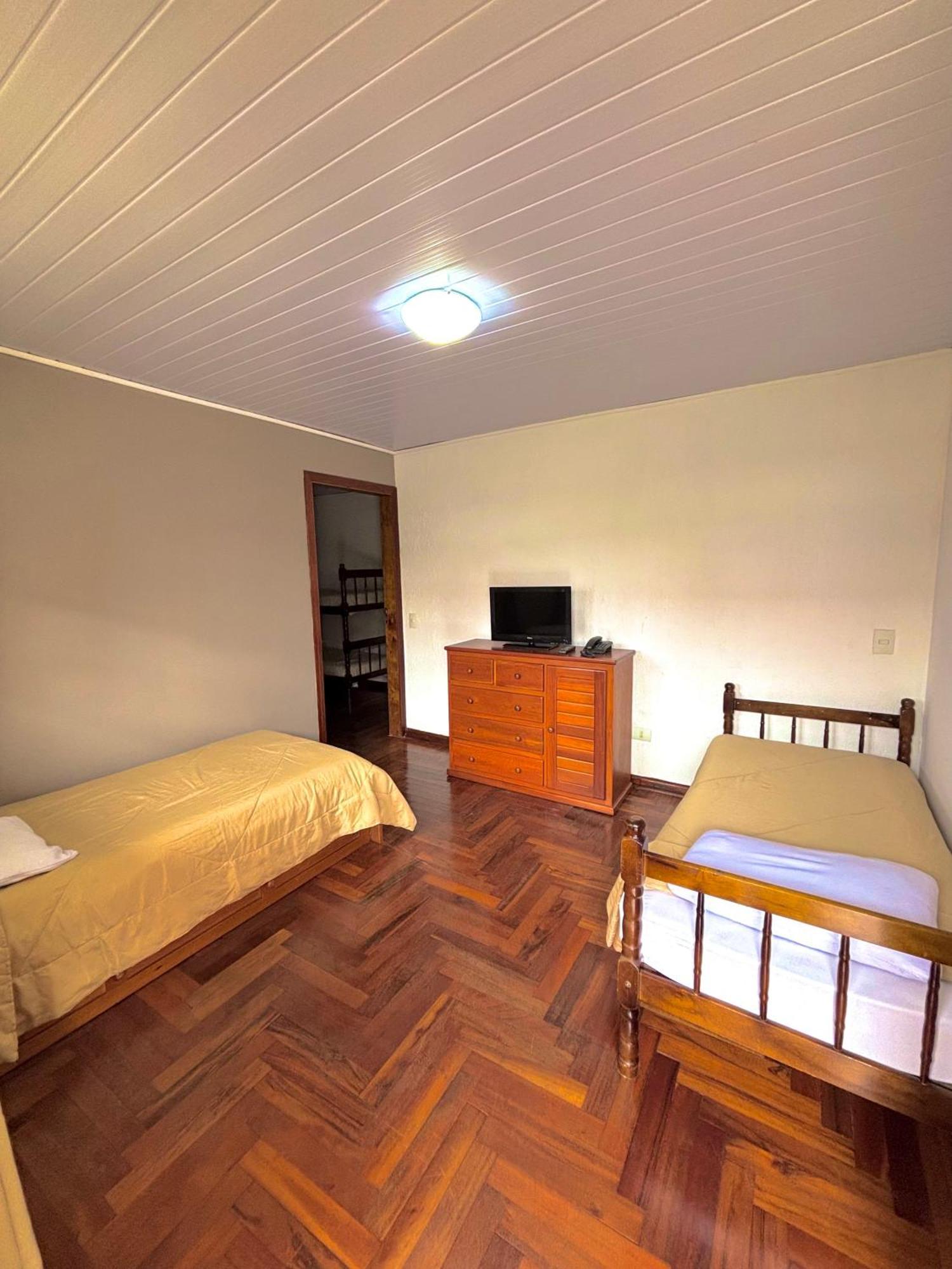 Quarto Quádruplo Standard