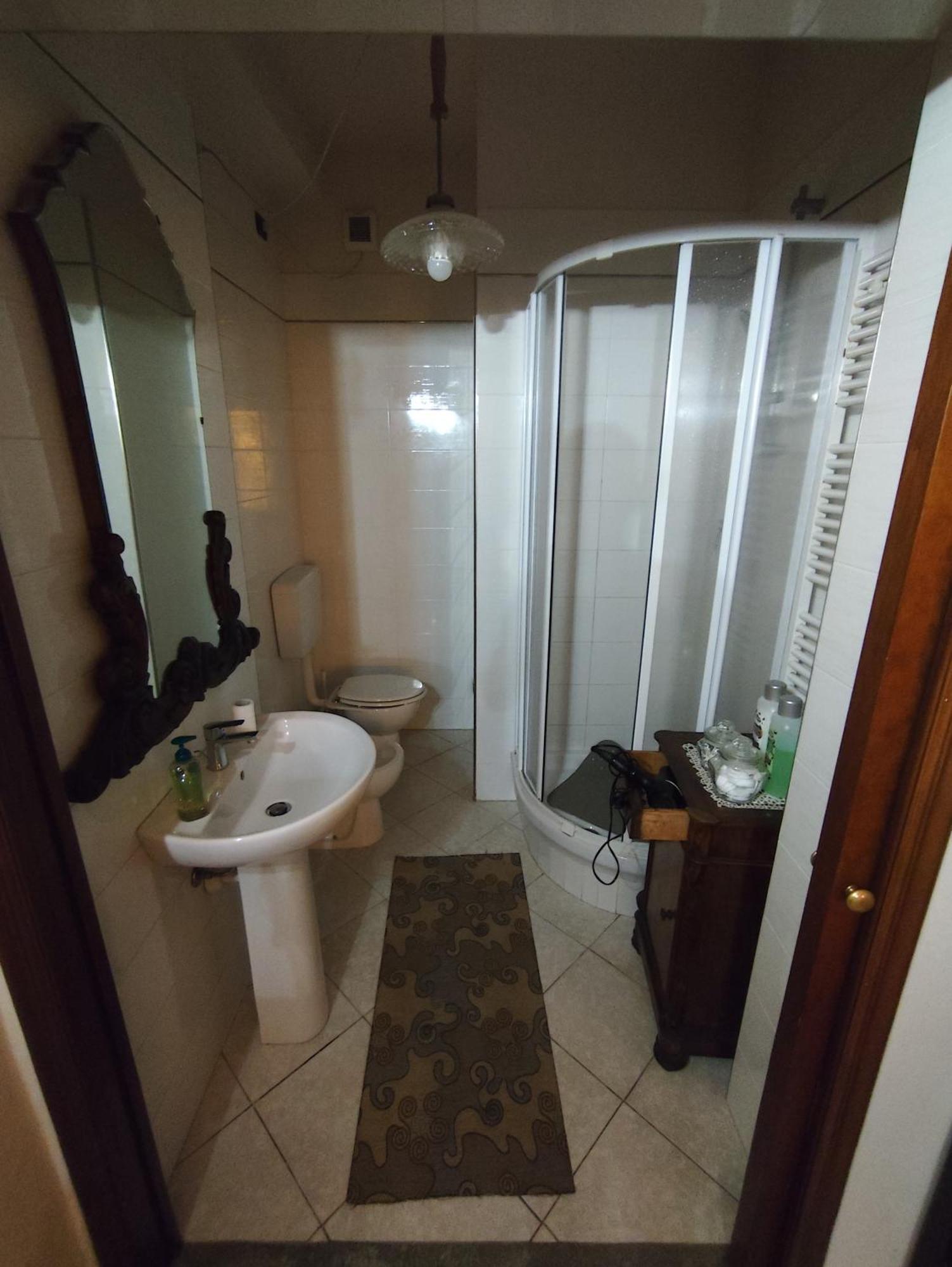 Camera Tripla