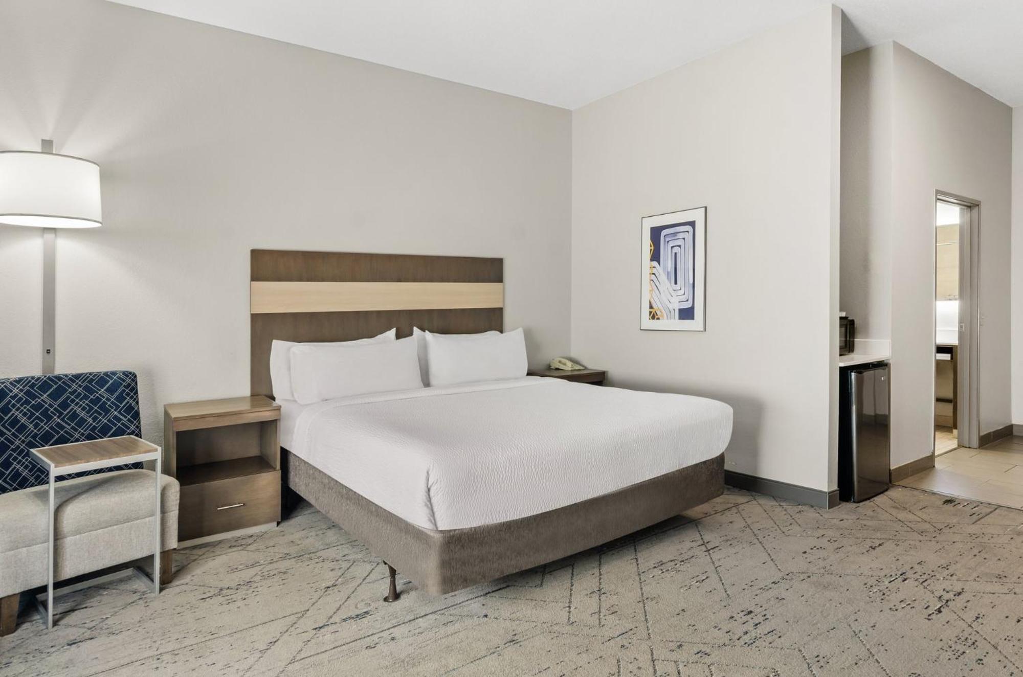 Standard King Room