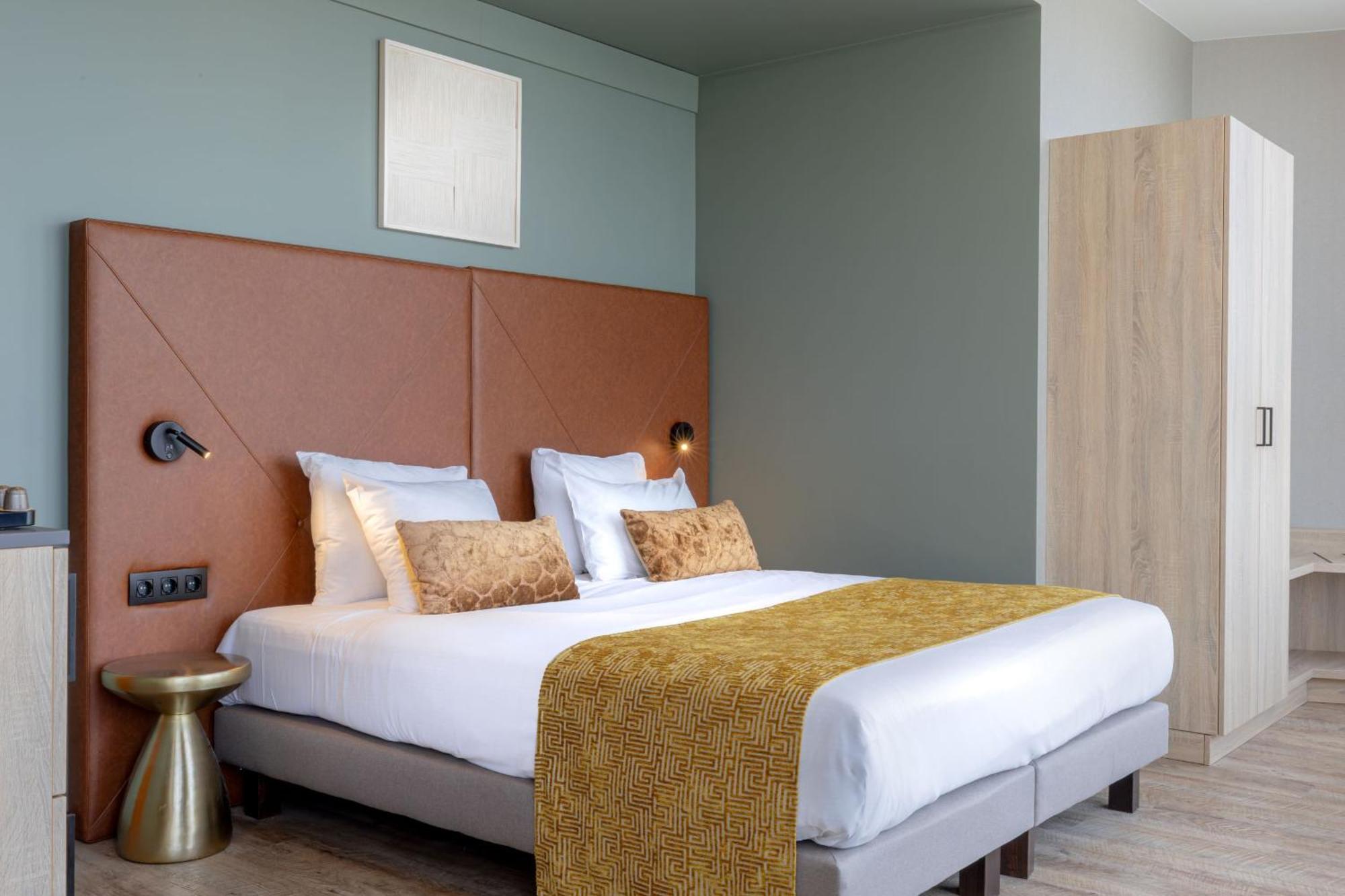 Deluxe Junior Suite,1681718947:JPEG