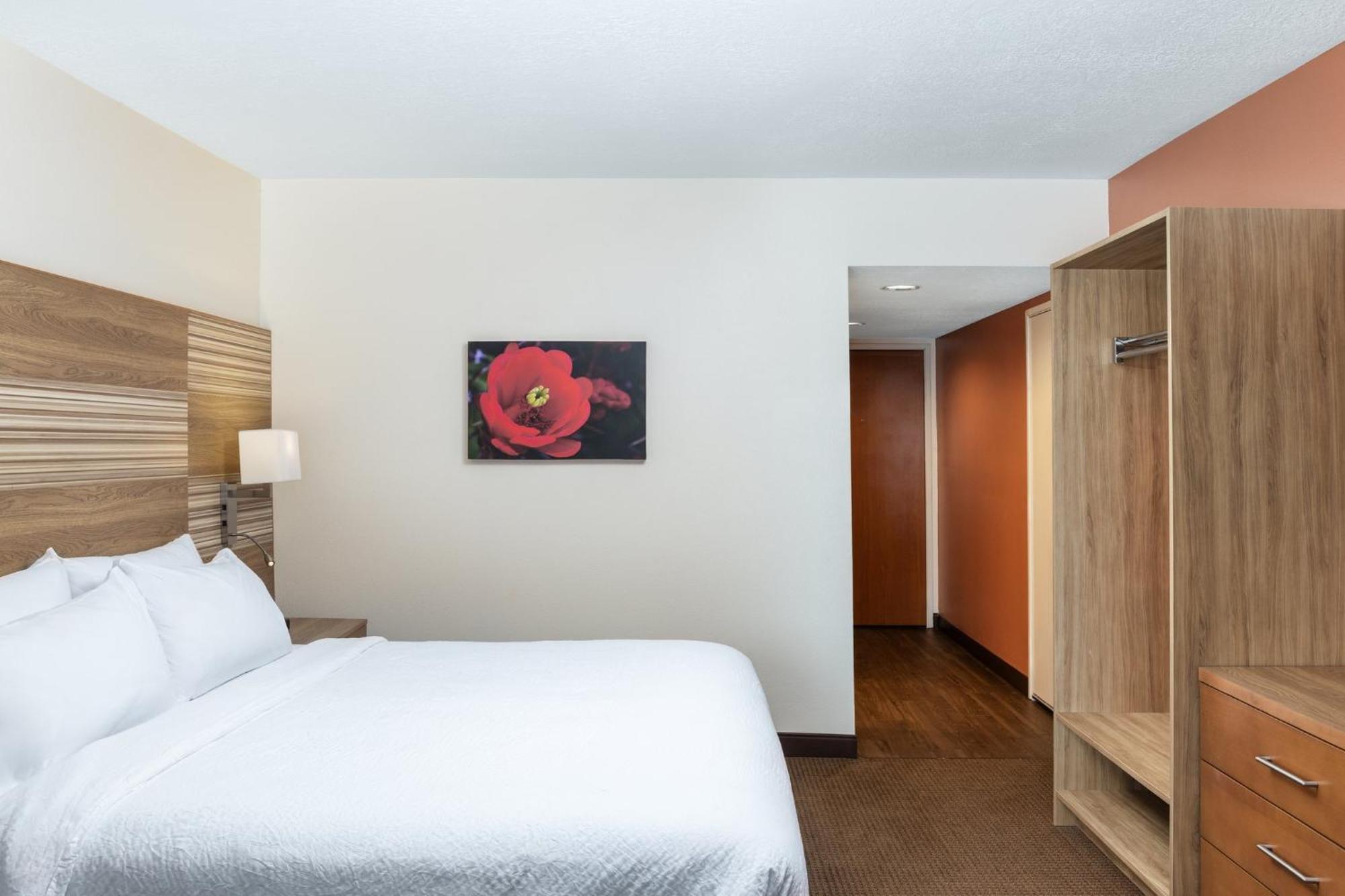 Standard Room with Two Queen Beds