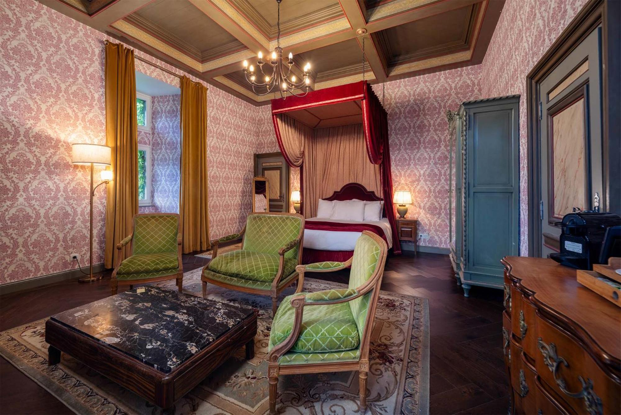 Junior Suite,1682928910:JPEG