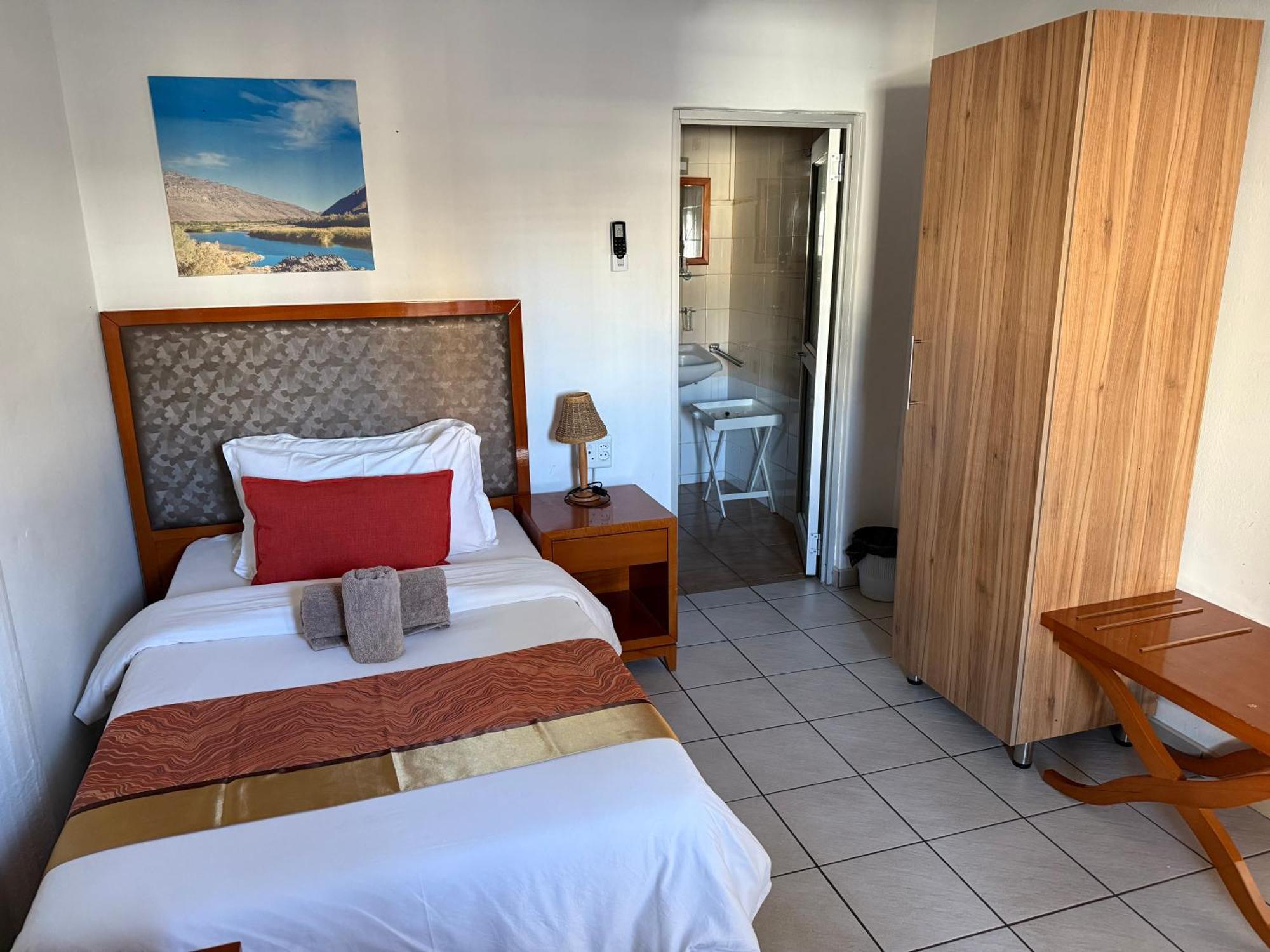 Budget Single Room,1685087820:JPEG