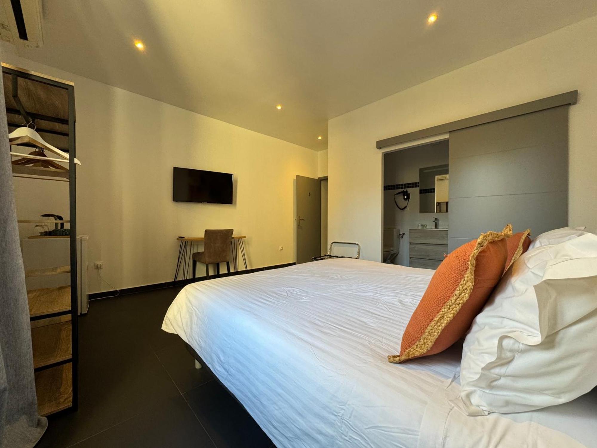 Chambre Lit King-Size - Vue sur Jardin