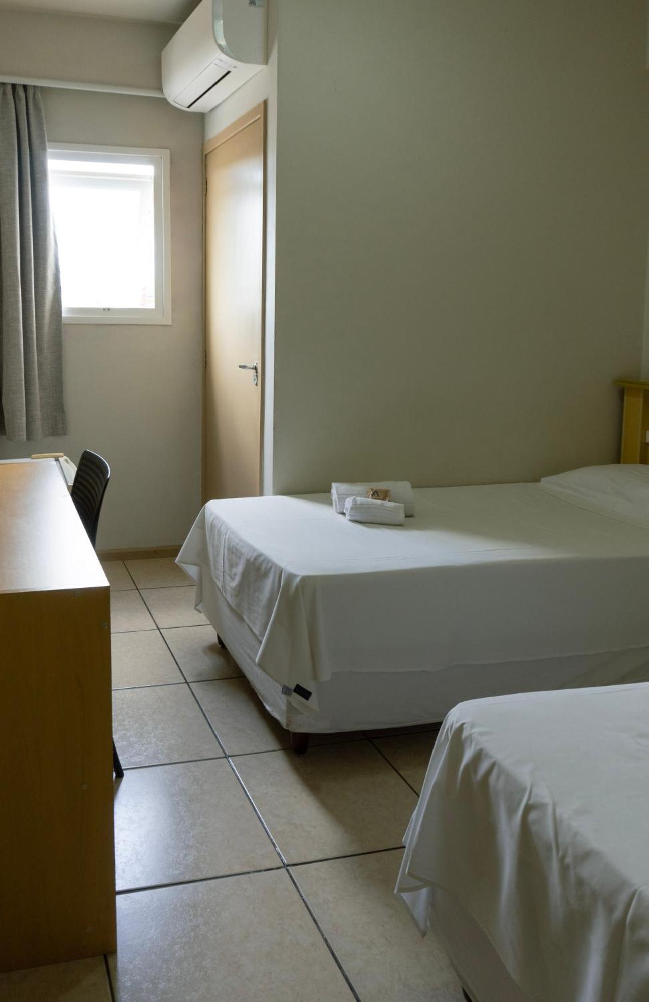 Quarto Standard com 2 Camas de Solteiro