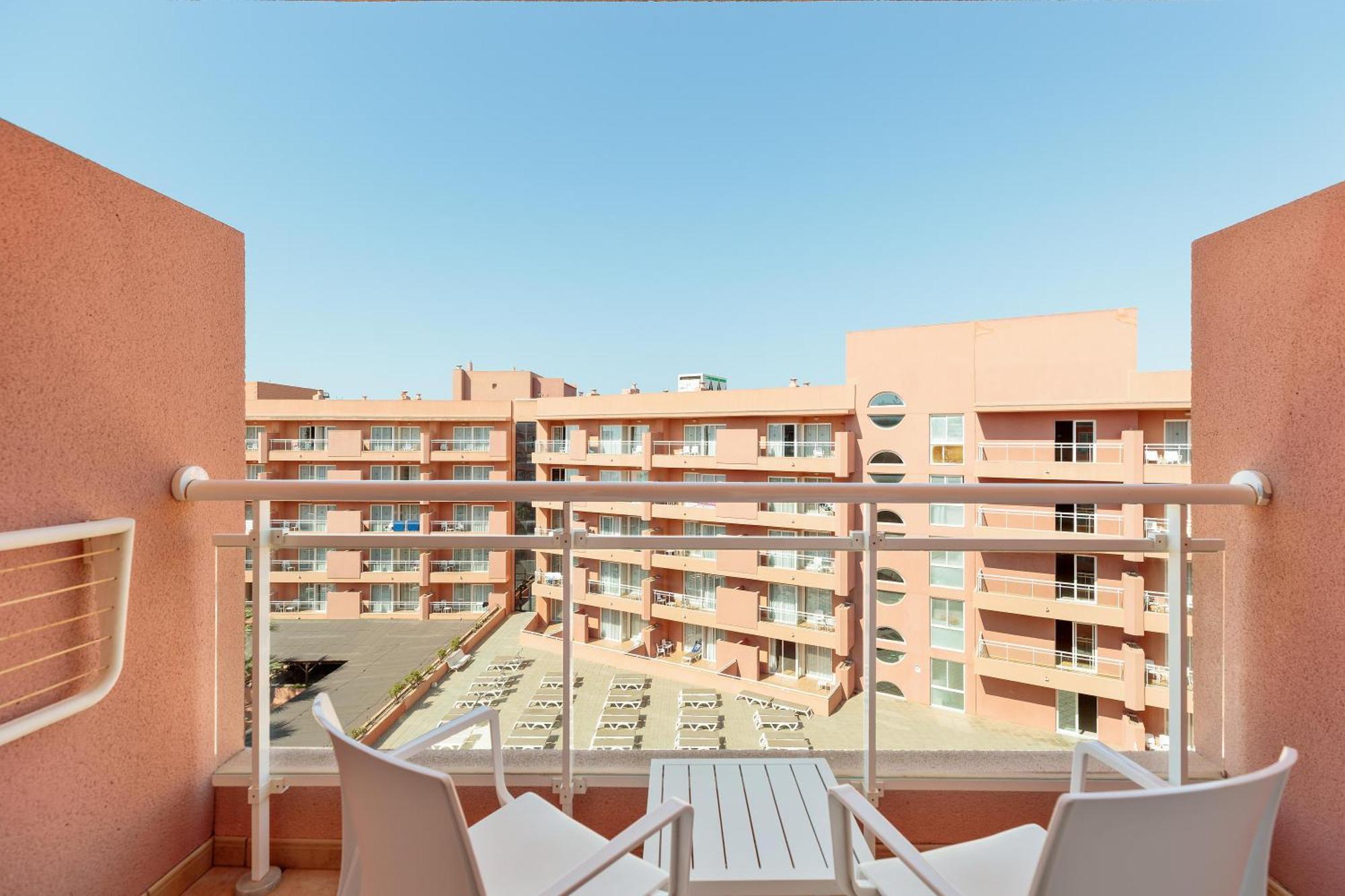 Habitación Doble Estándar (2 adultos)