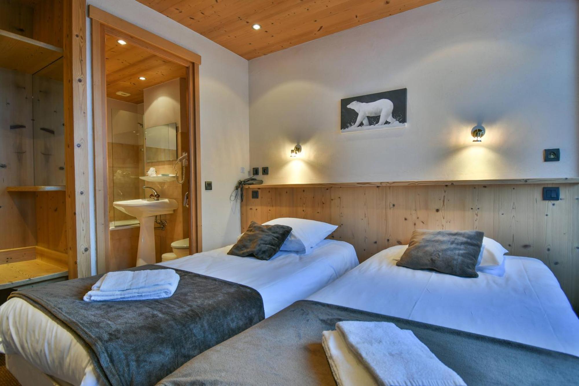 Chambre Double ou Lits Jumeaux - Vue sur Montagnes