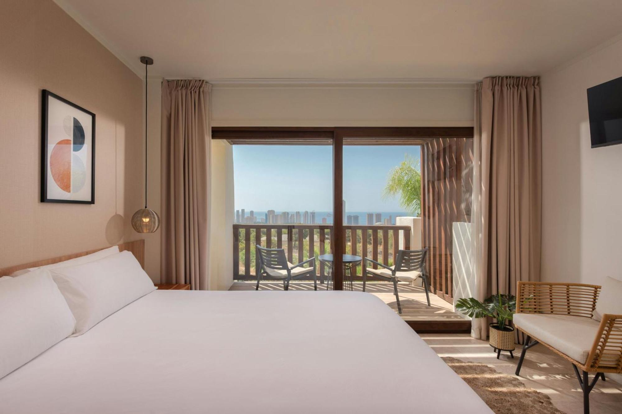 Villa Dúplex de 2 dormitorios con piscina, balcón y vistas al resort