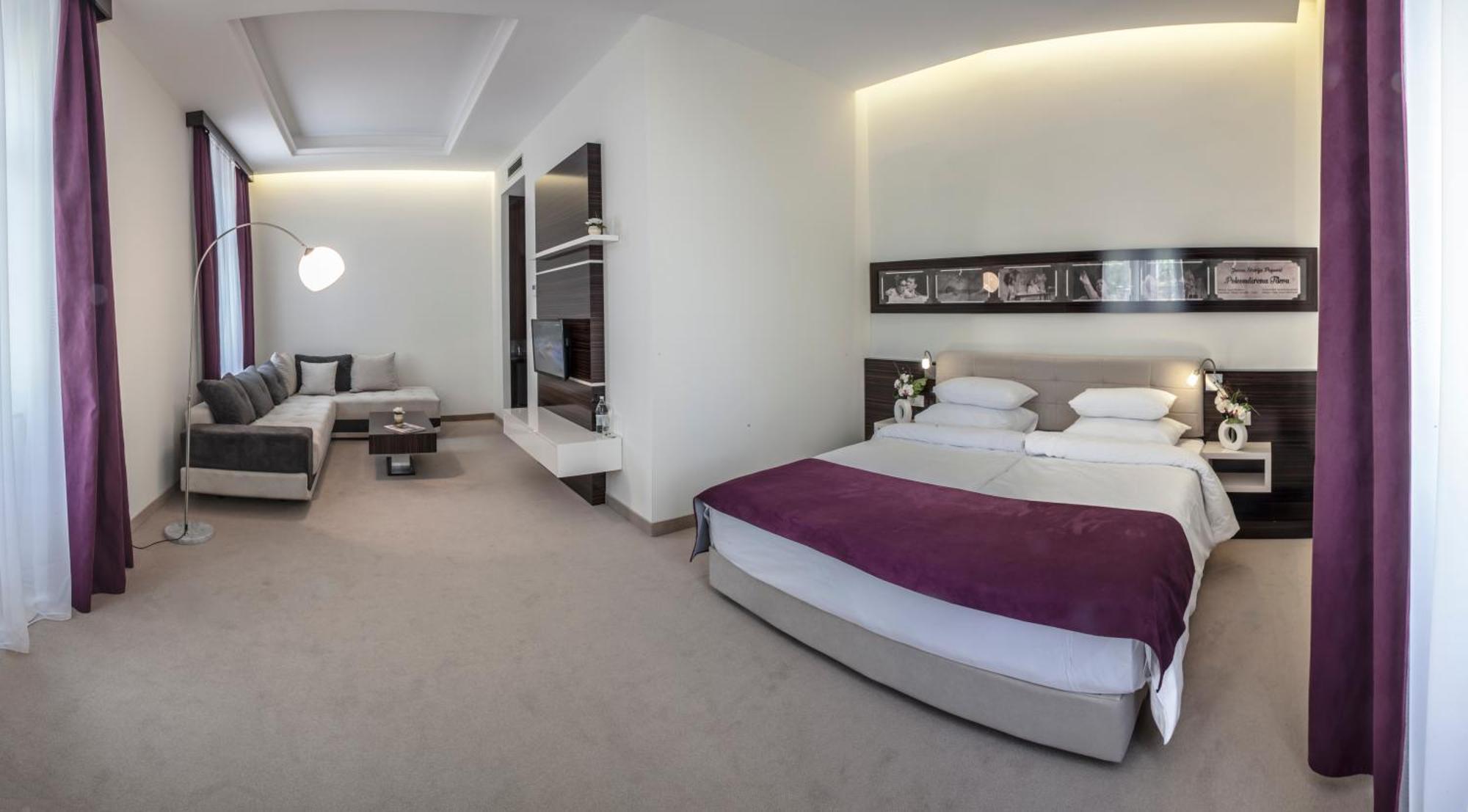 Quarto Superior com Cama King-size