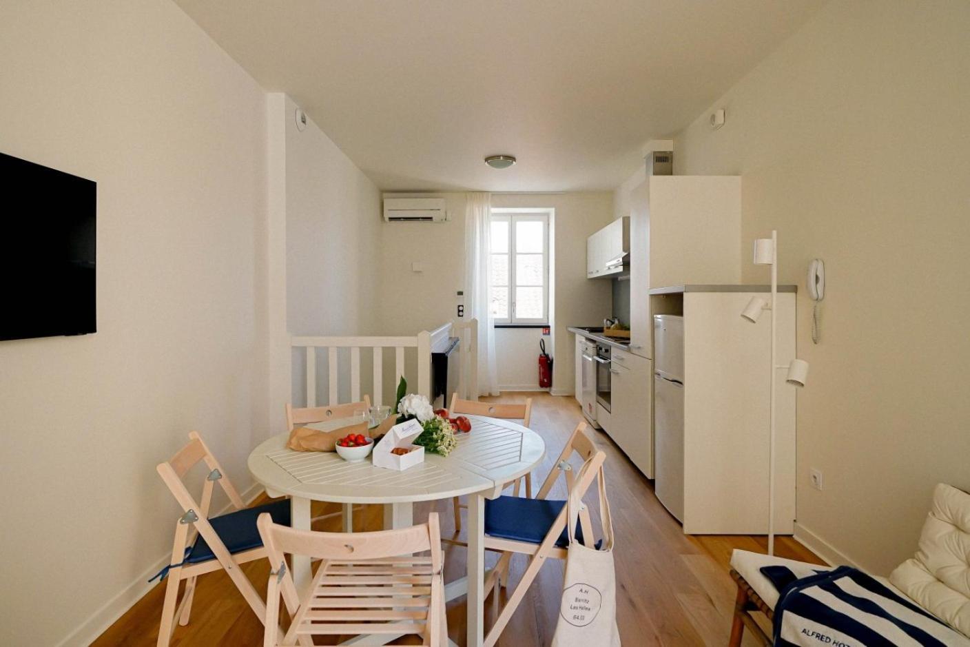Apartment,1695738721:JPEG