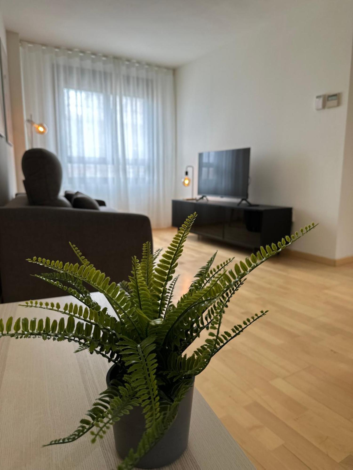 Apartamento con balcón