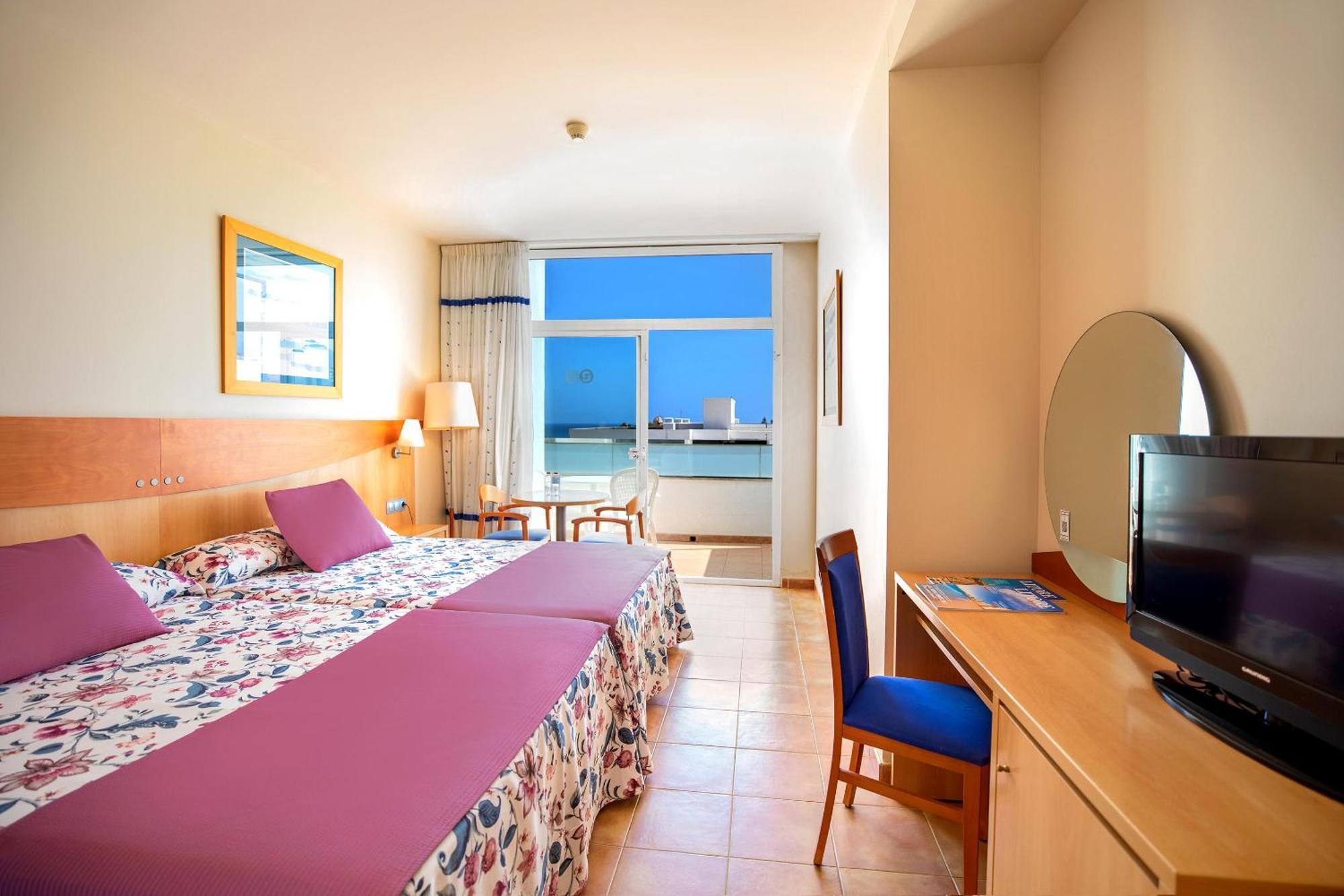 Double Room with Two Double Beds (2 Adults + 1 Child),1697787941:JPEG