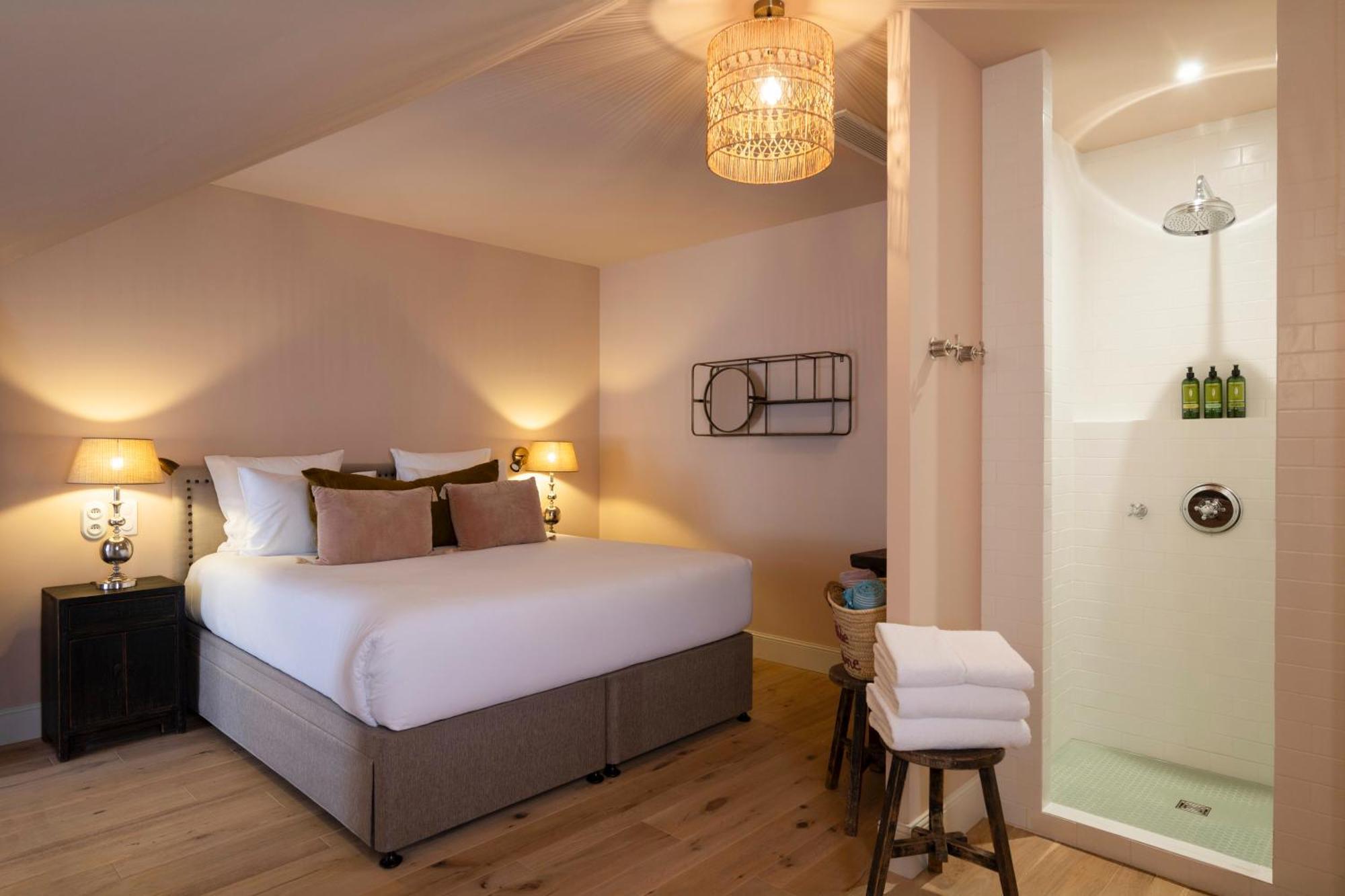 Two-Bedroom Bastide Suite, Sea View with Pool