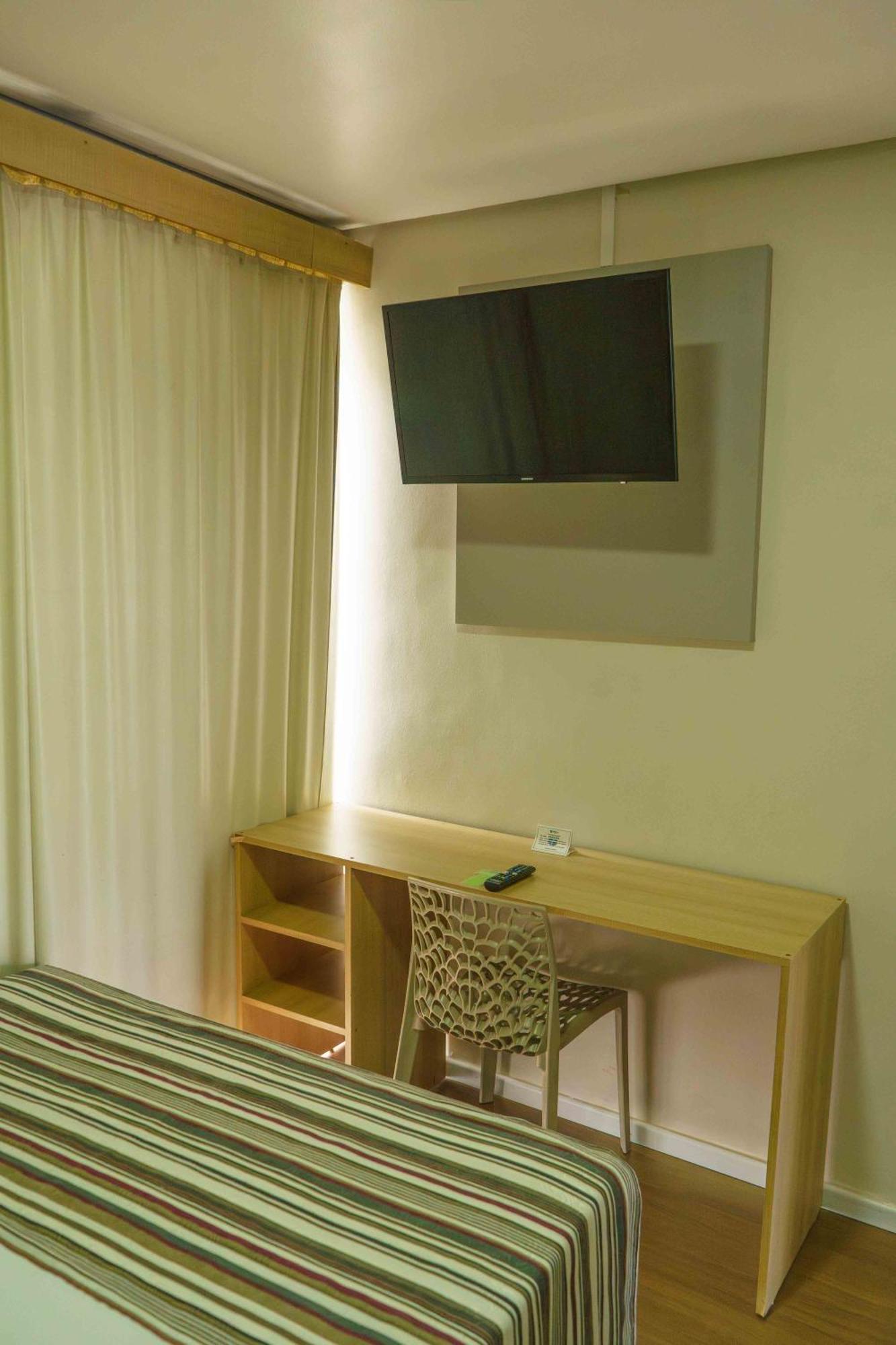 Quarto Duplo Standard