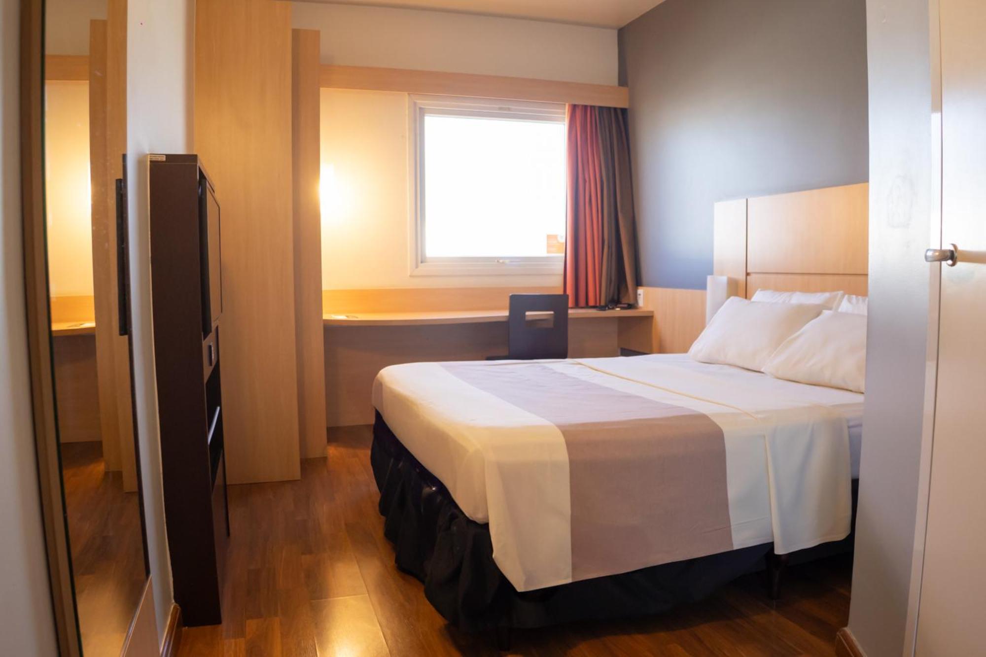 Quarto Duplo Standard