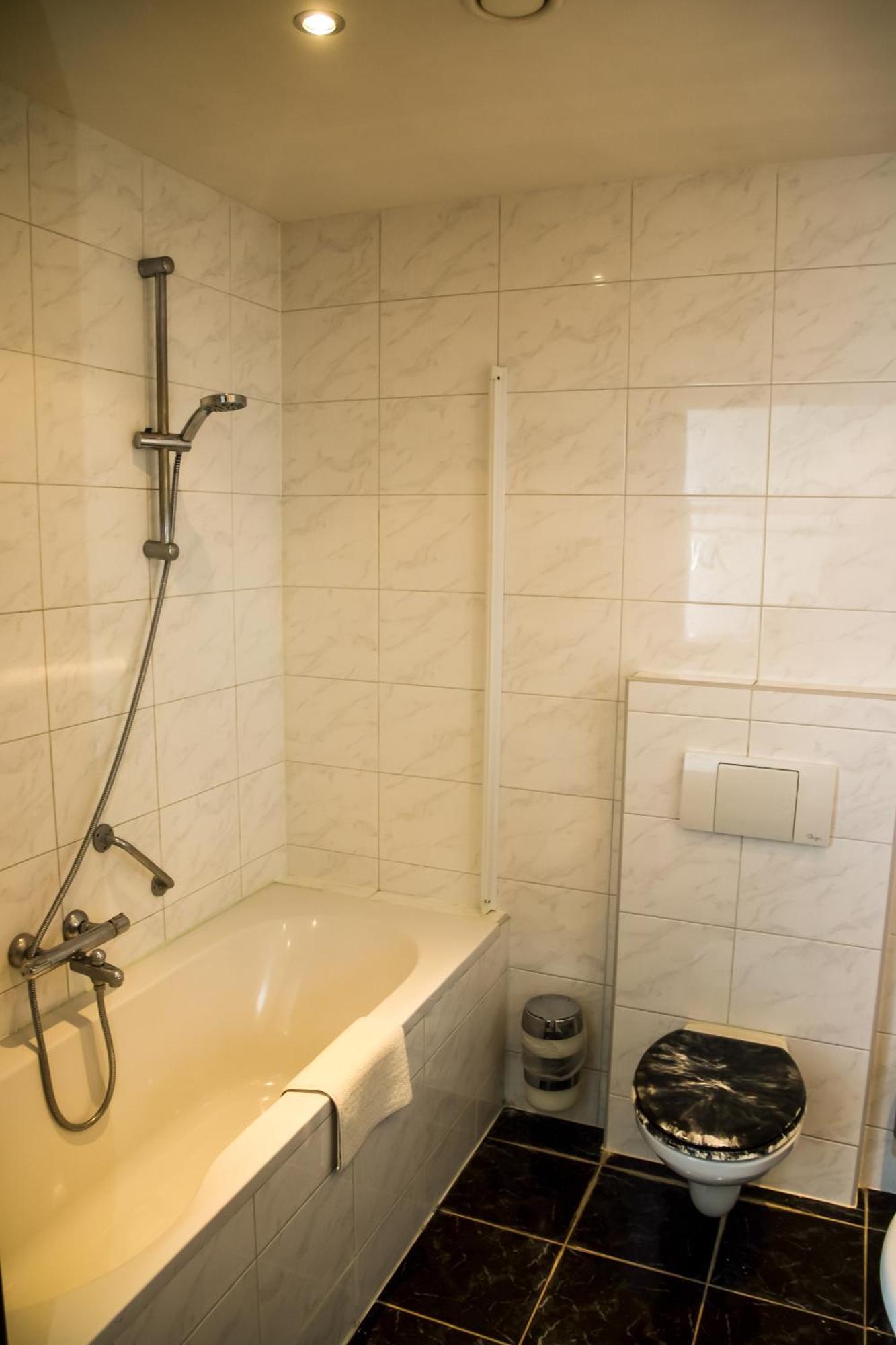 Eenpersoonskamer met Eigen Badkamer