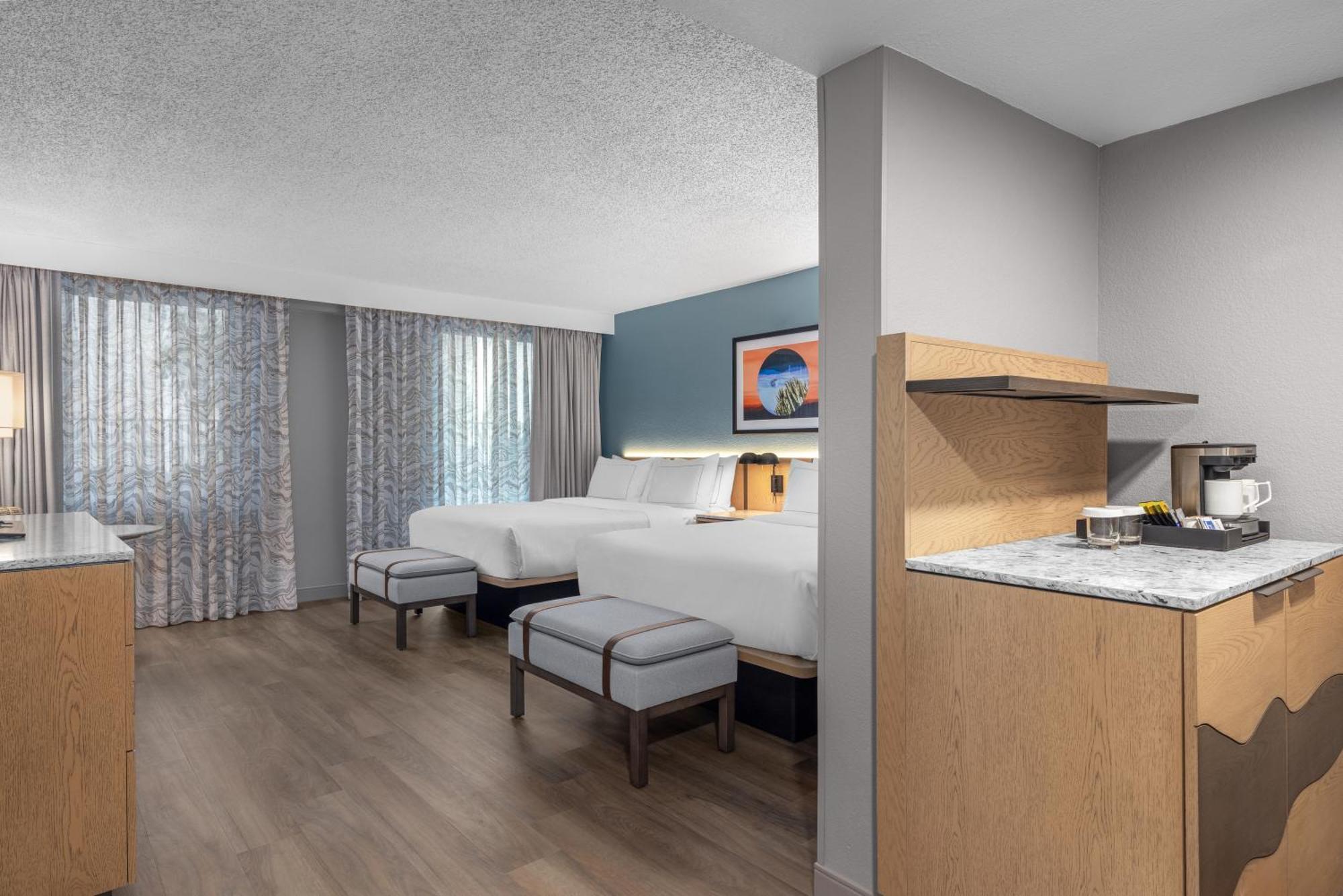Queen Room Two Queen Beds Cabana Building