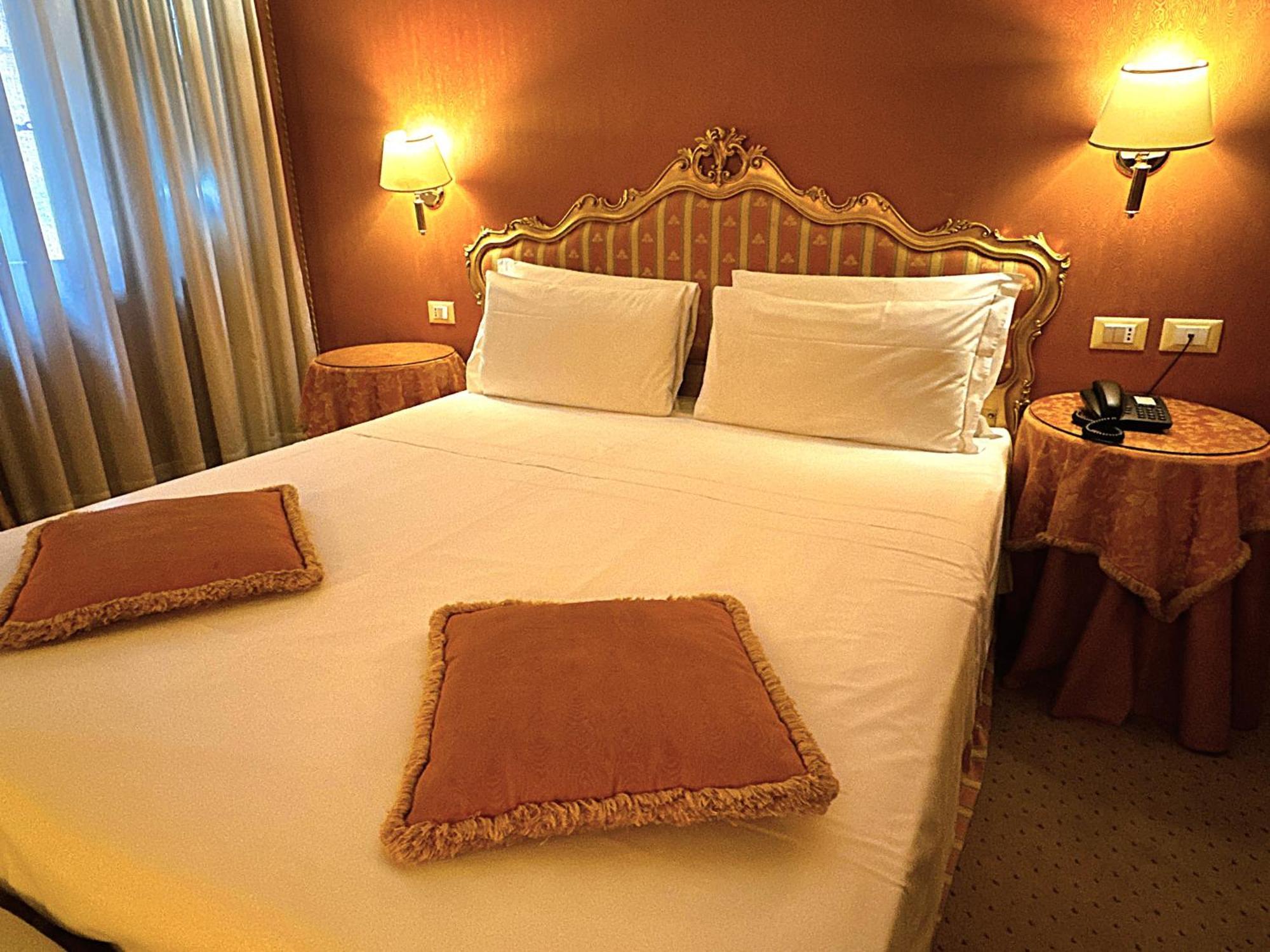 Standard Double or Twin Room,1698884407:JPEG