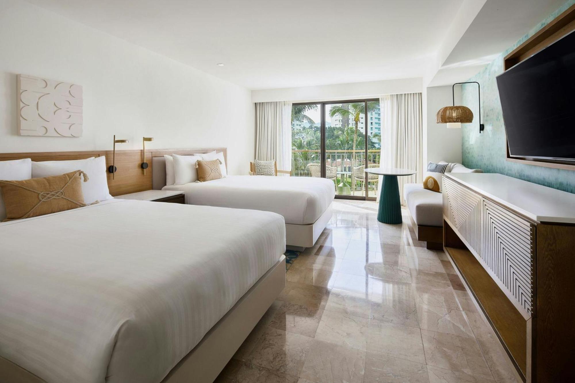 Deluxe Panoramic Ocean View, Guest room, 2 Double