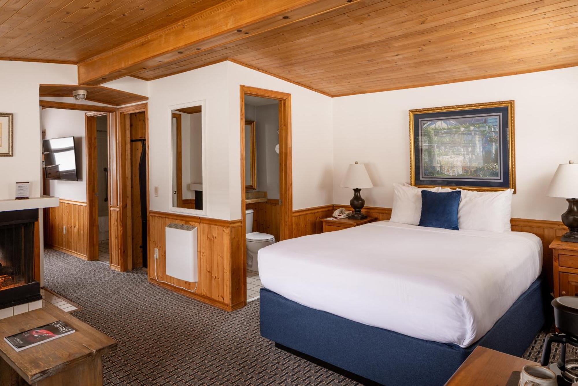 Two-Bedroom Suite,1742832755:JPEG