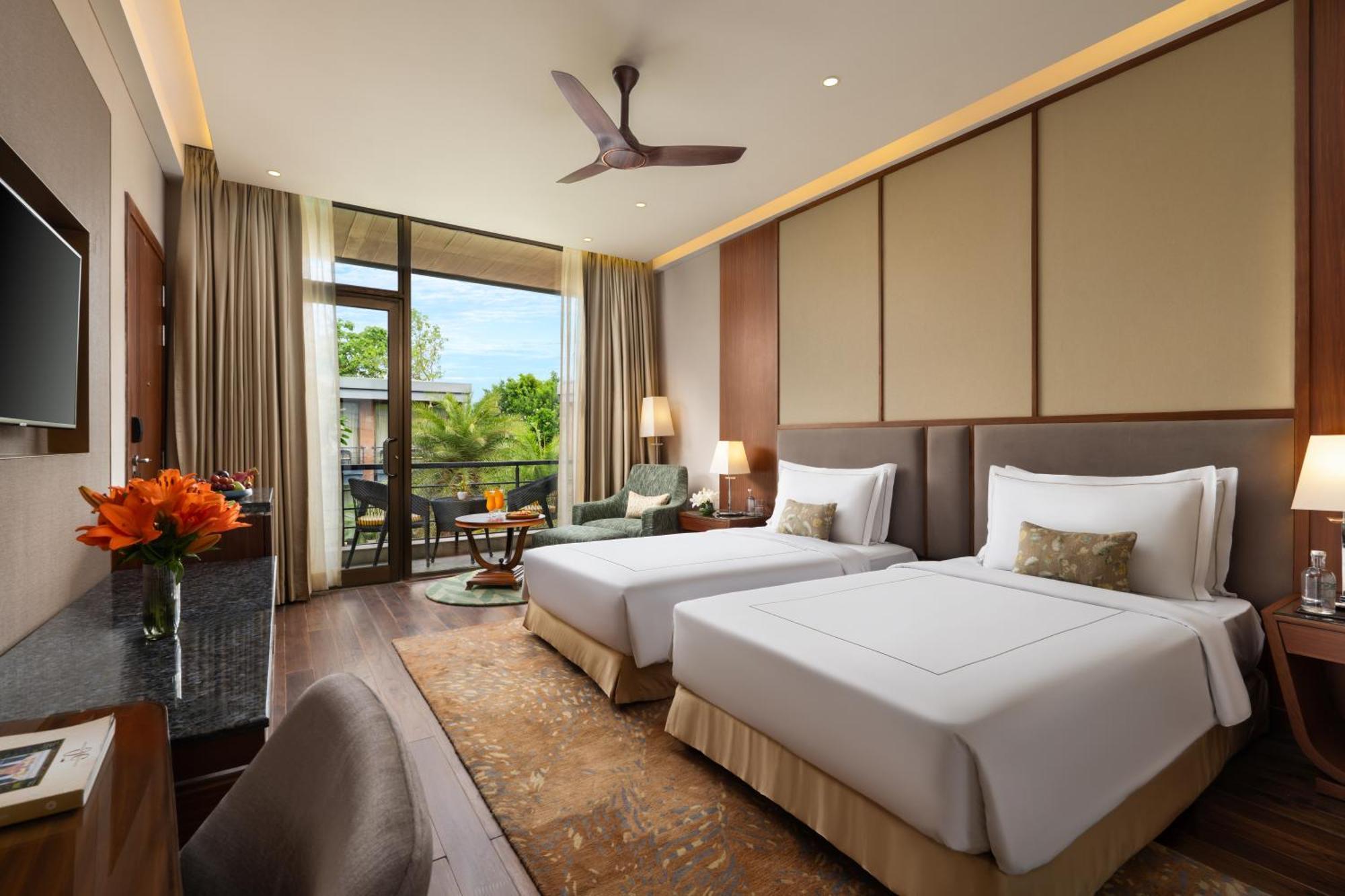 Luxury Room Courtyard View with Balcony  - Twin Bed