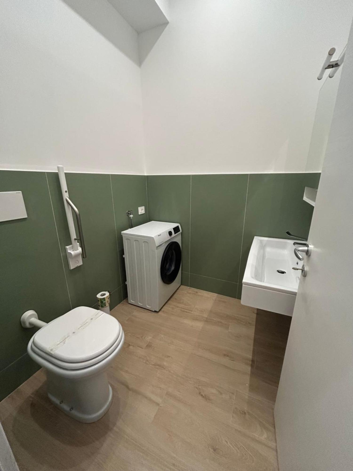 Double Room Disability Access,1699031235:JPEG