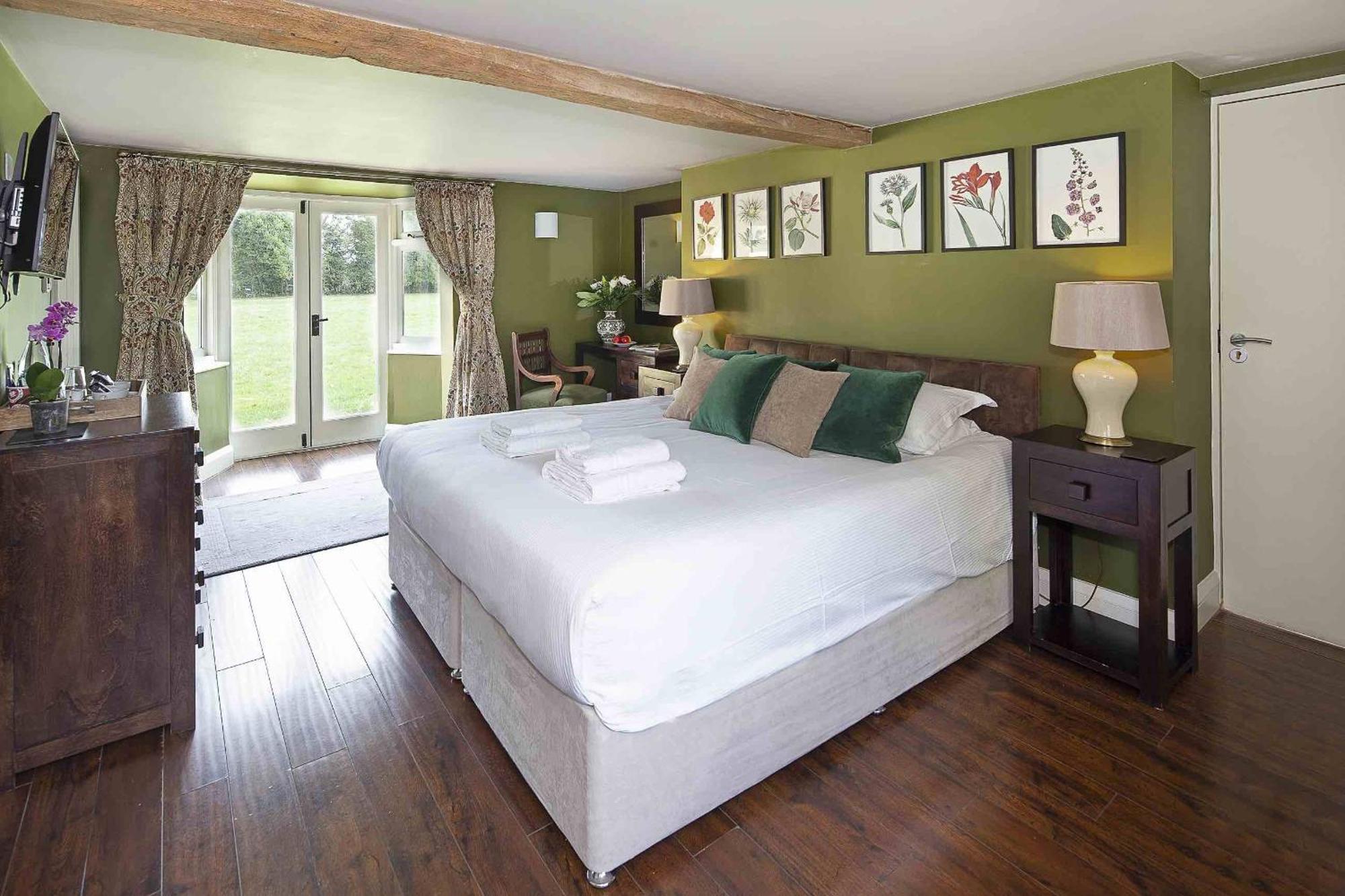 Tweepersoonskamer met 1 of 2 Bedden en Eigen Badkamer