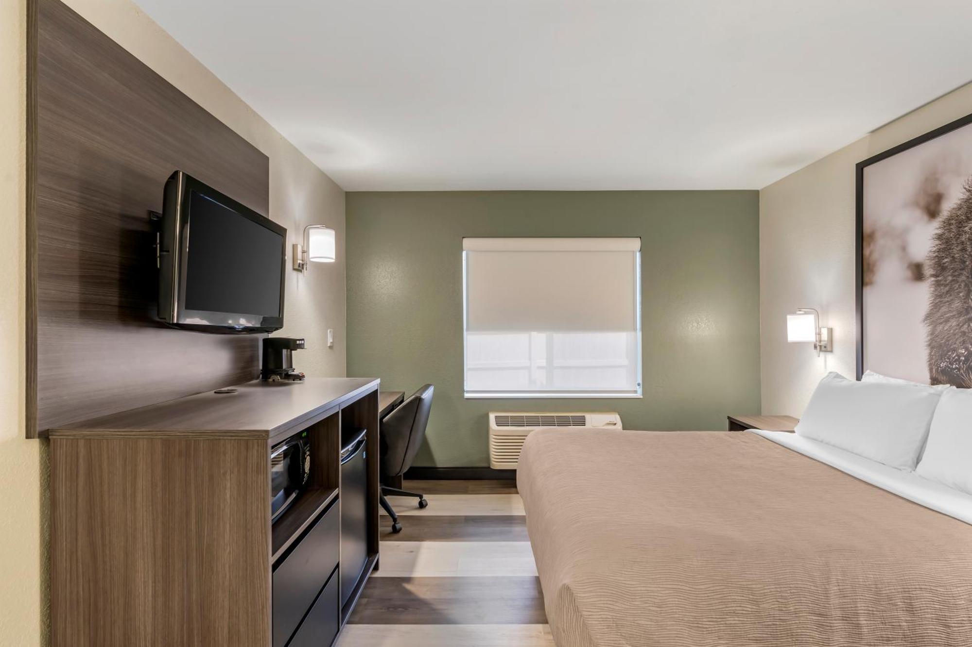 Queen Room - Non Smoking/Ground Floor