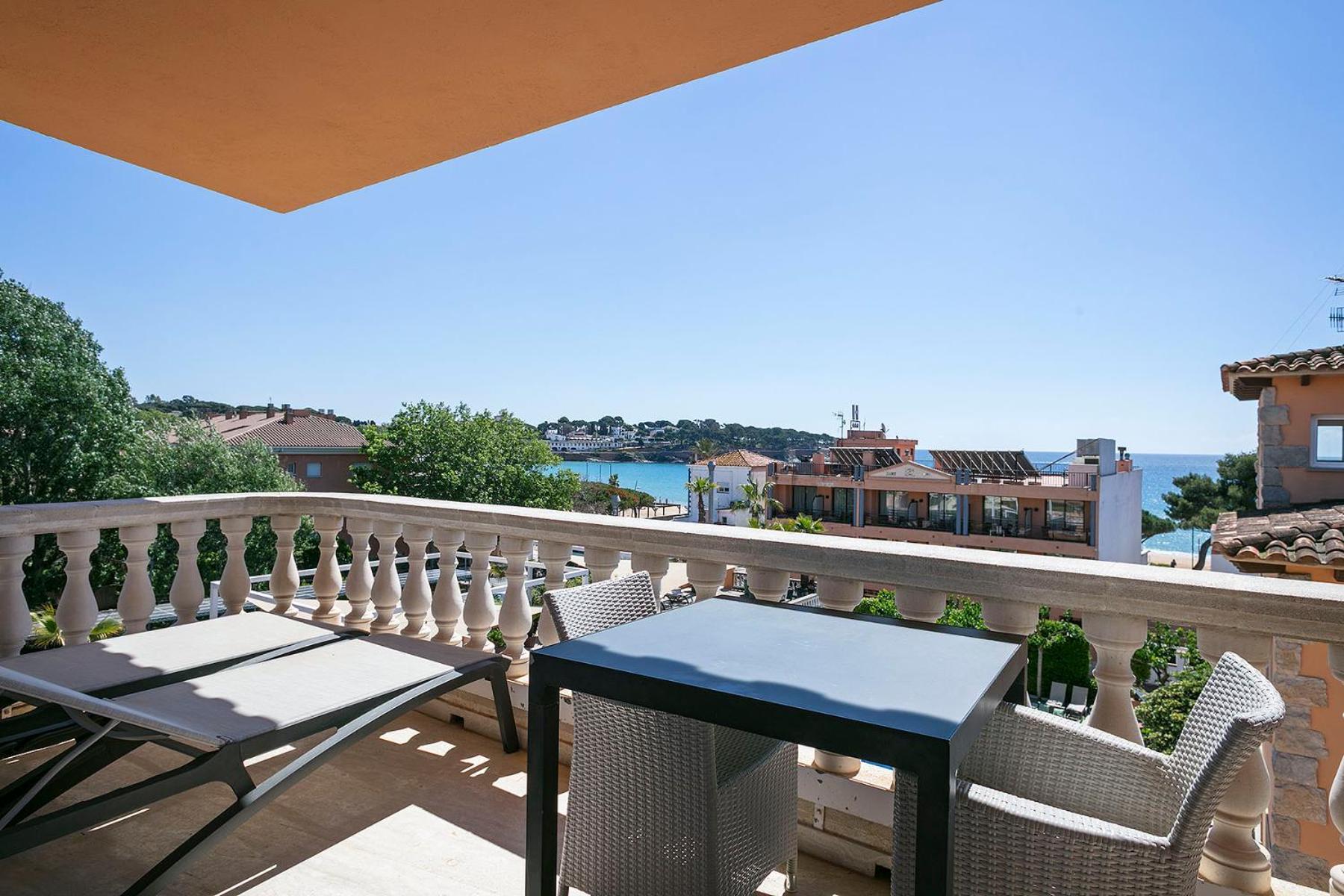 Habitación Doble con vistas a la piscina - Sin ascensor