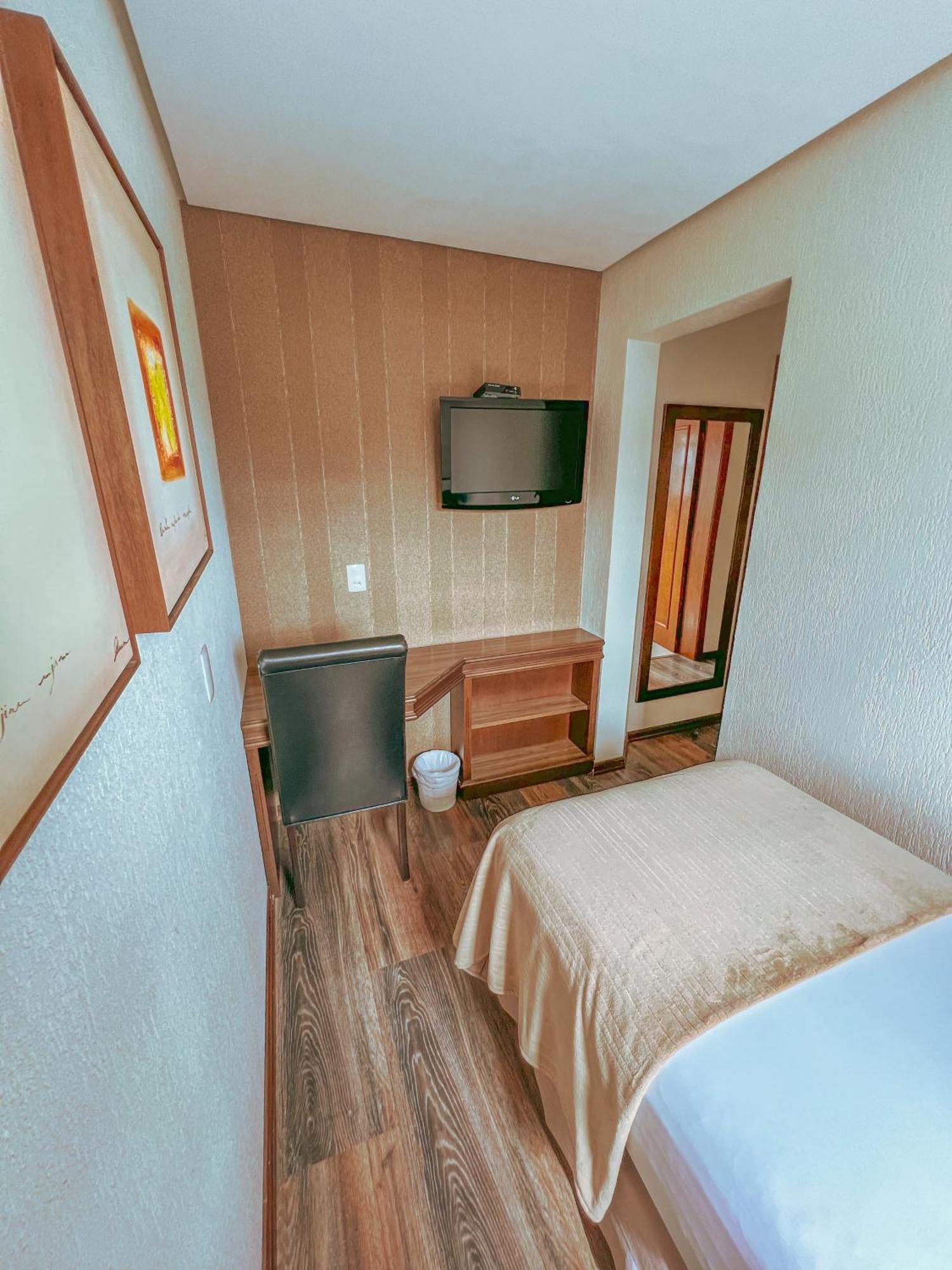 Luxury Triple Room,1703563414:JPEG