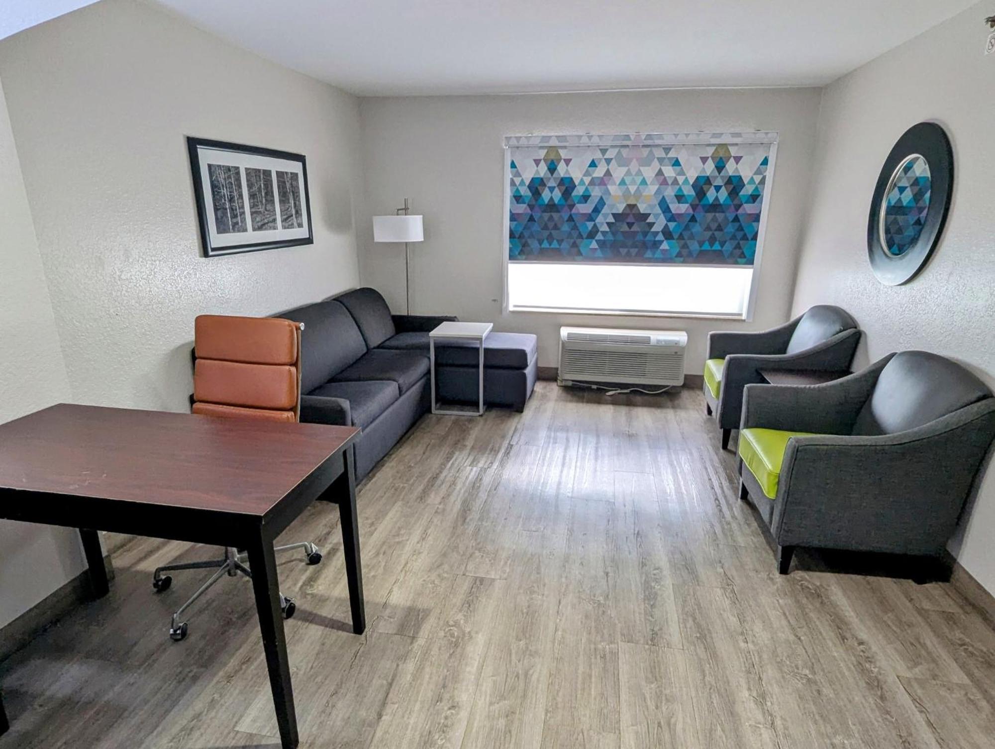 King Room with Sofa Bed