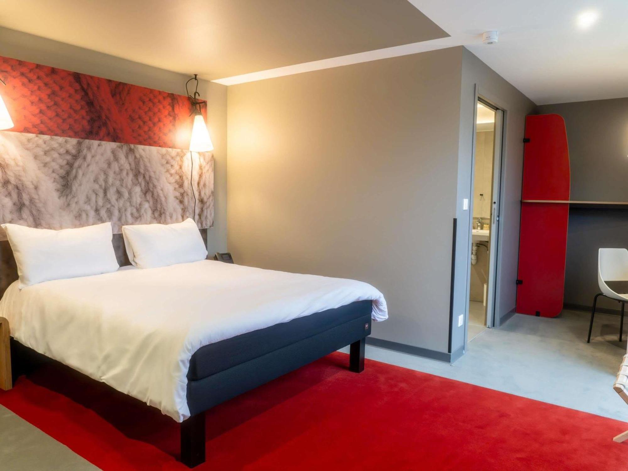 Chambre Double - Accessible aux Personnes à Mobilité Réduite