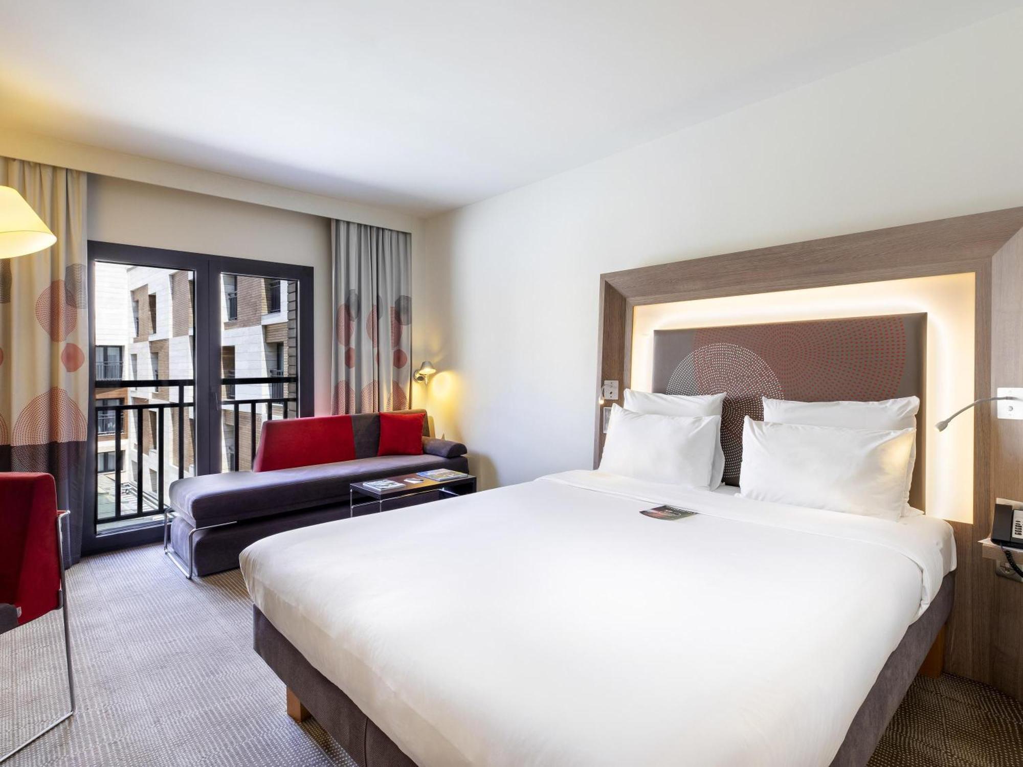 Superior Zimmer mit Queensize-Bett und Sofa