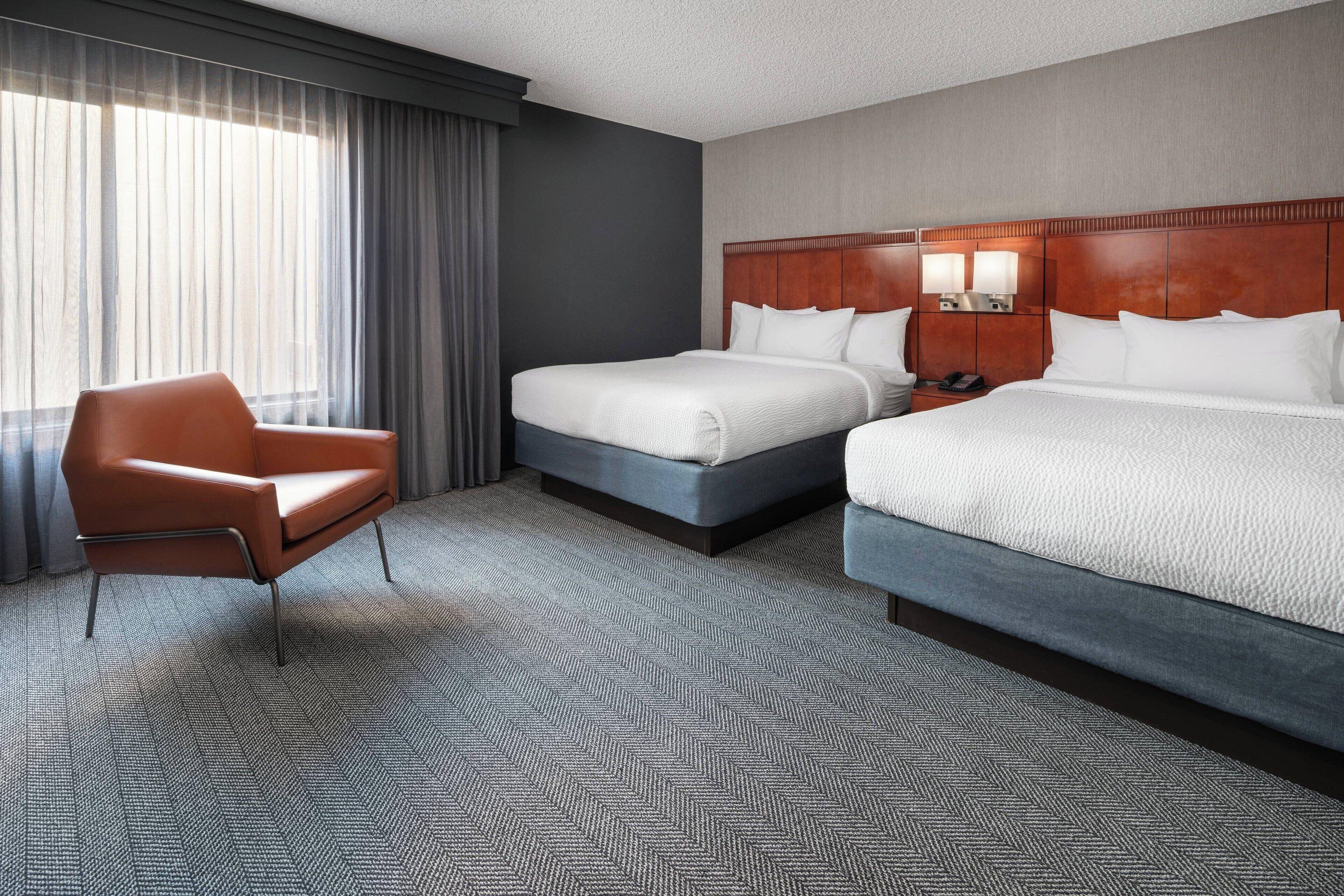 Suite, 2 Queen, Sofa beds: 2,1705800446:JPEG