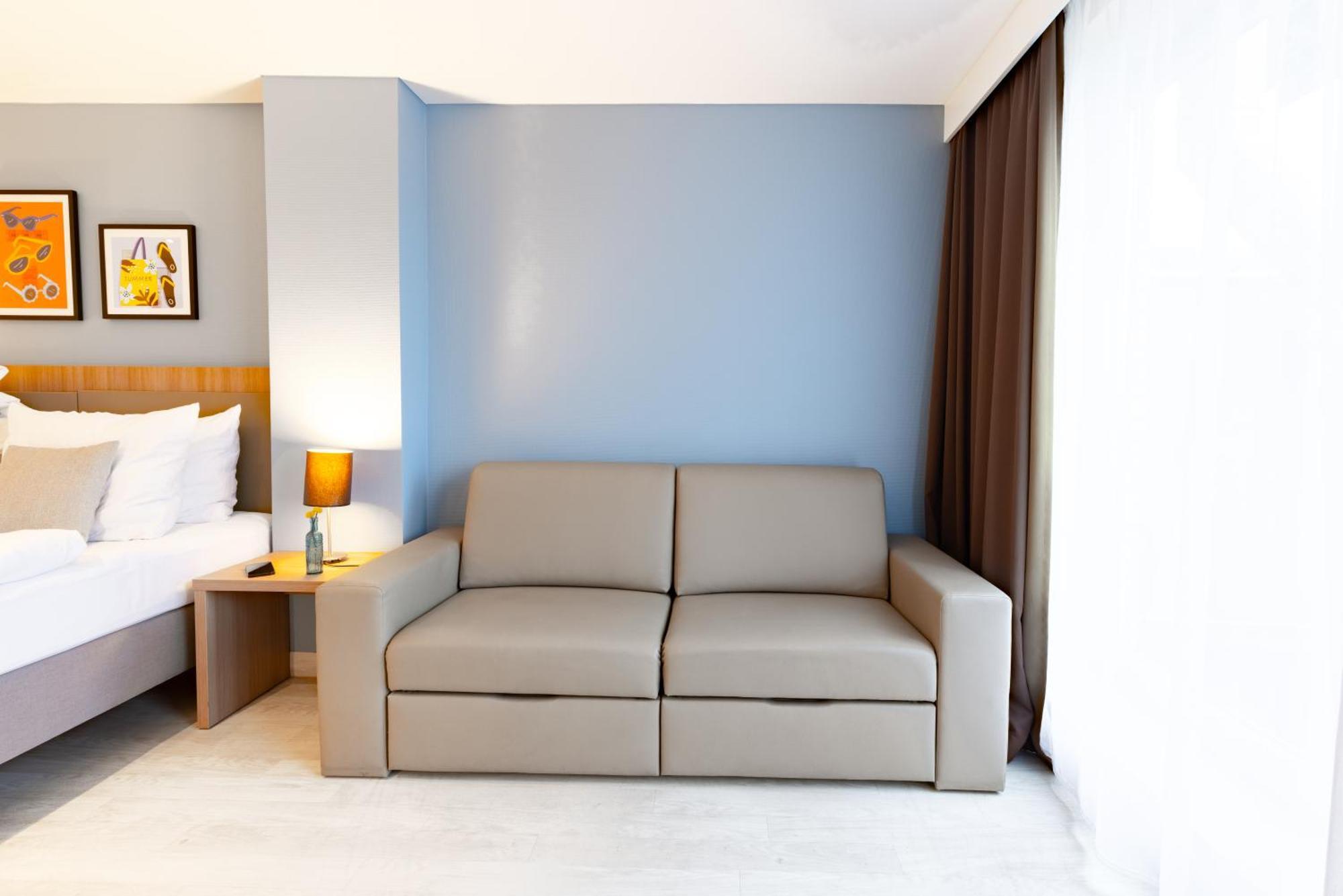 Premium Zimmer mit Kingsize-Bett und Schlafsofa