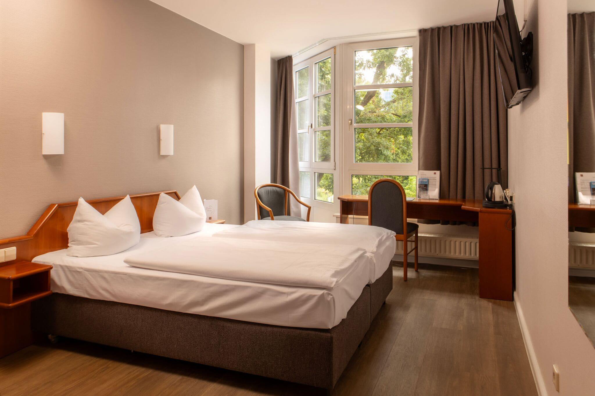 Standard Double Room SensBase,1621406363:JPEG