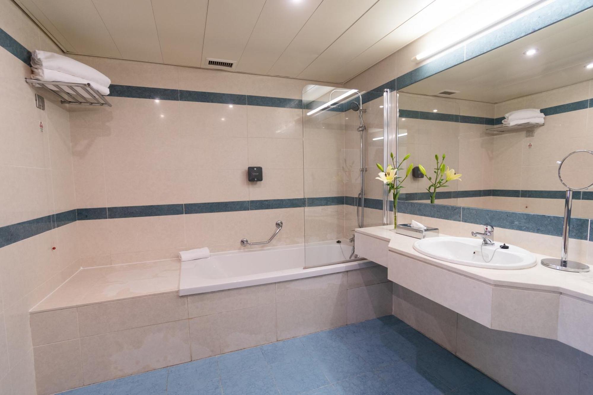 Family Suite,1588055331:JPEG