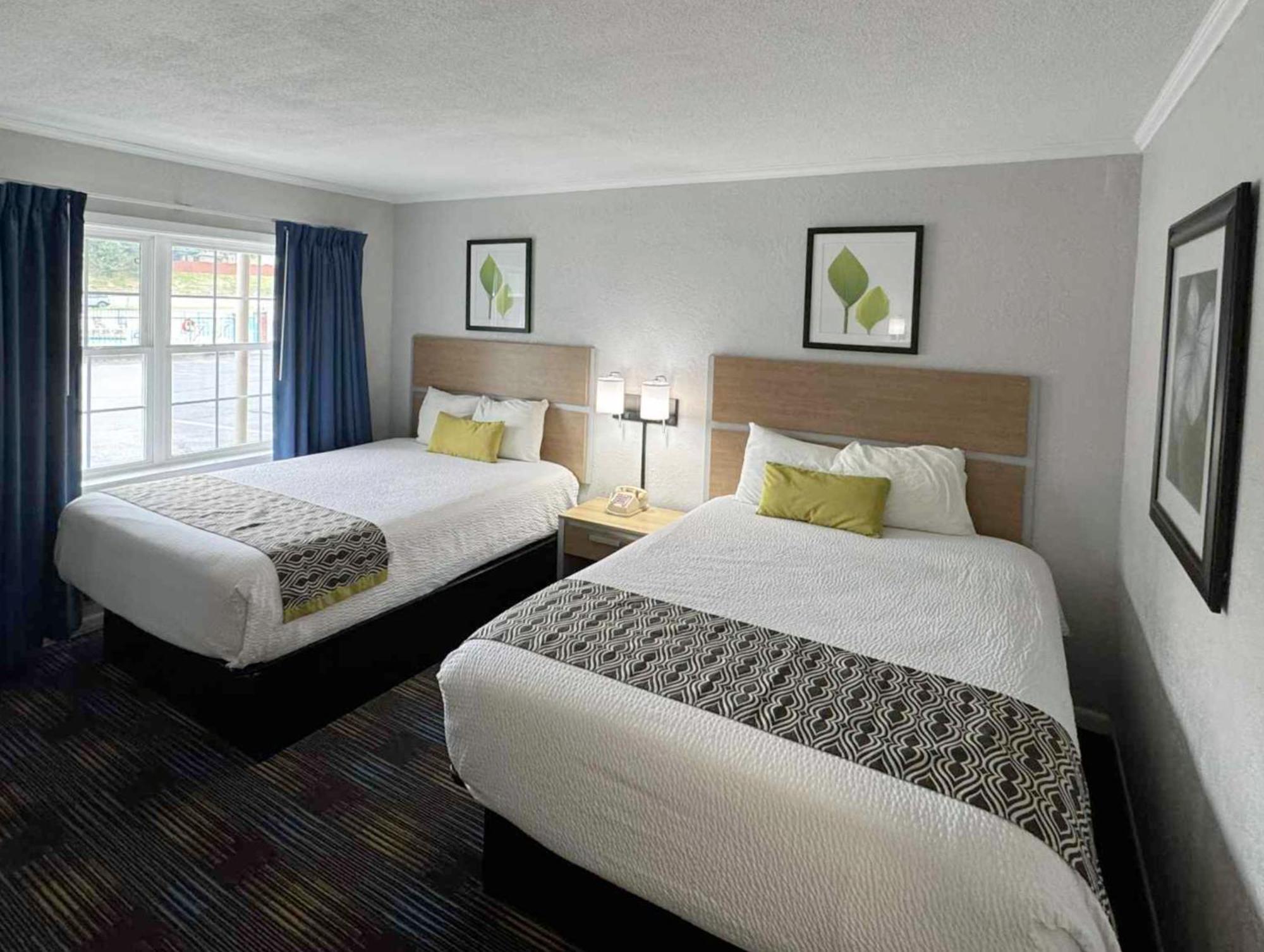 Standard Queen Room
