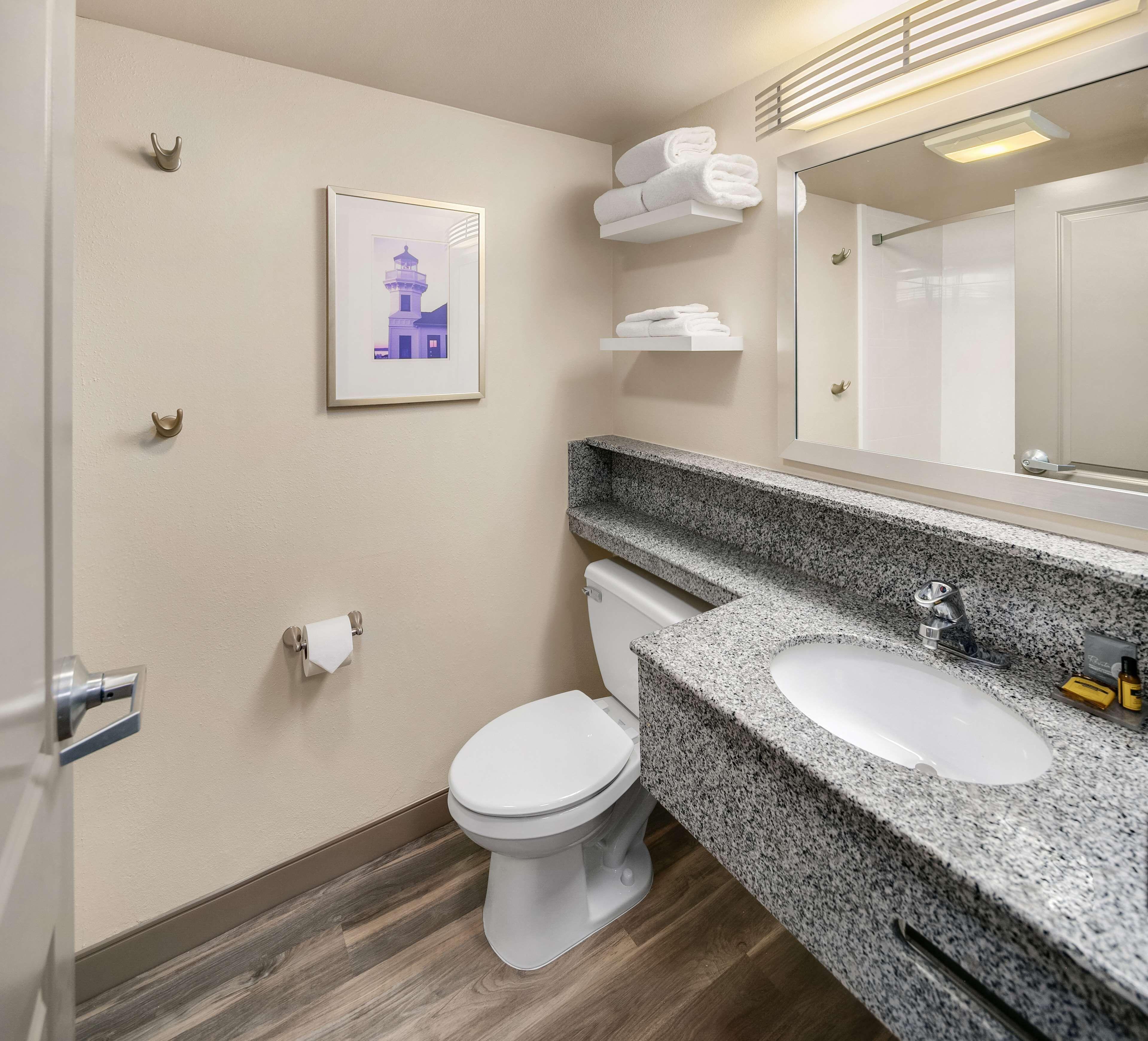 Queen Kitchen Suite - Disability Access
