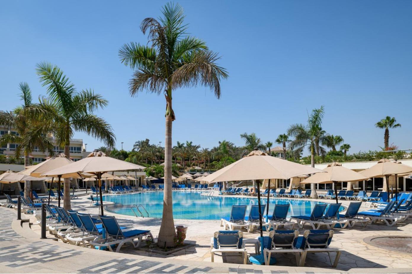 Pool Side King Deluxe Room, Pool Access, 1 bed