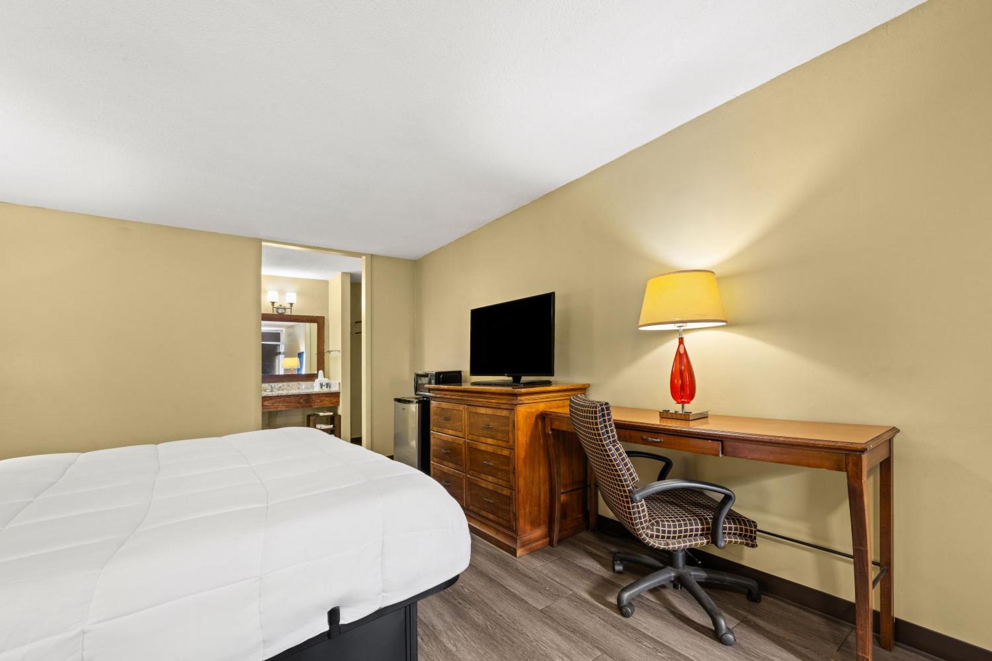 King Room - Non-Smoking