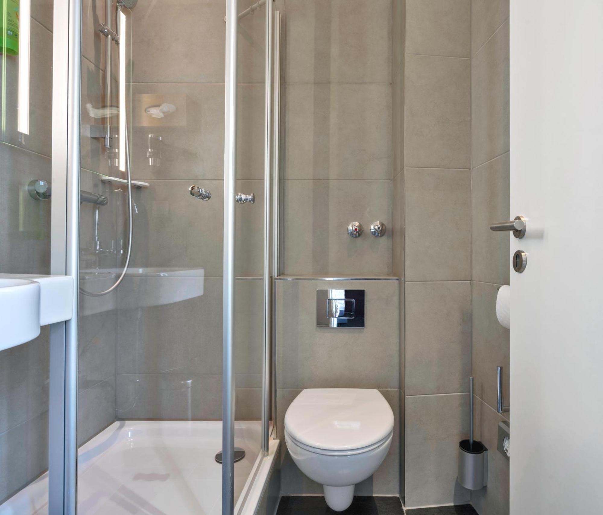 Single Room,1765775048:JPEG