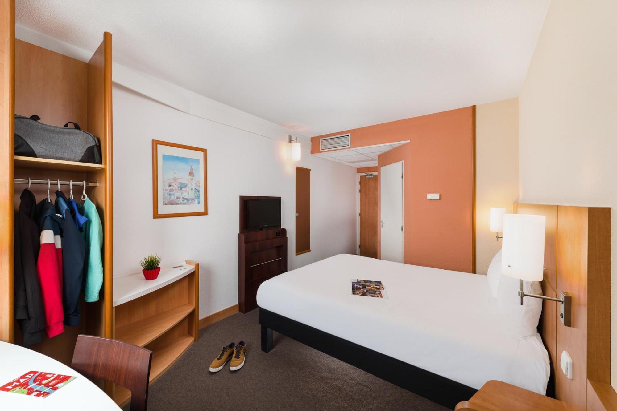 Standard Double Room,1730032814:JPEG