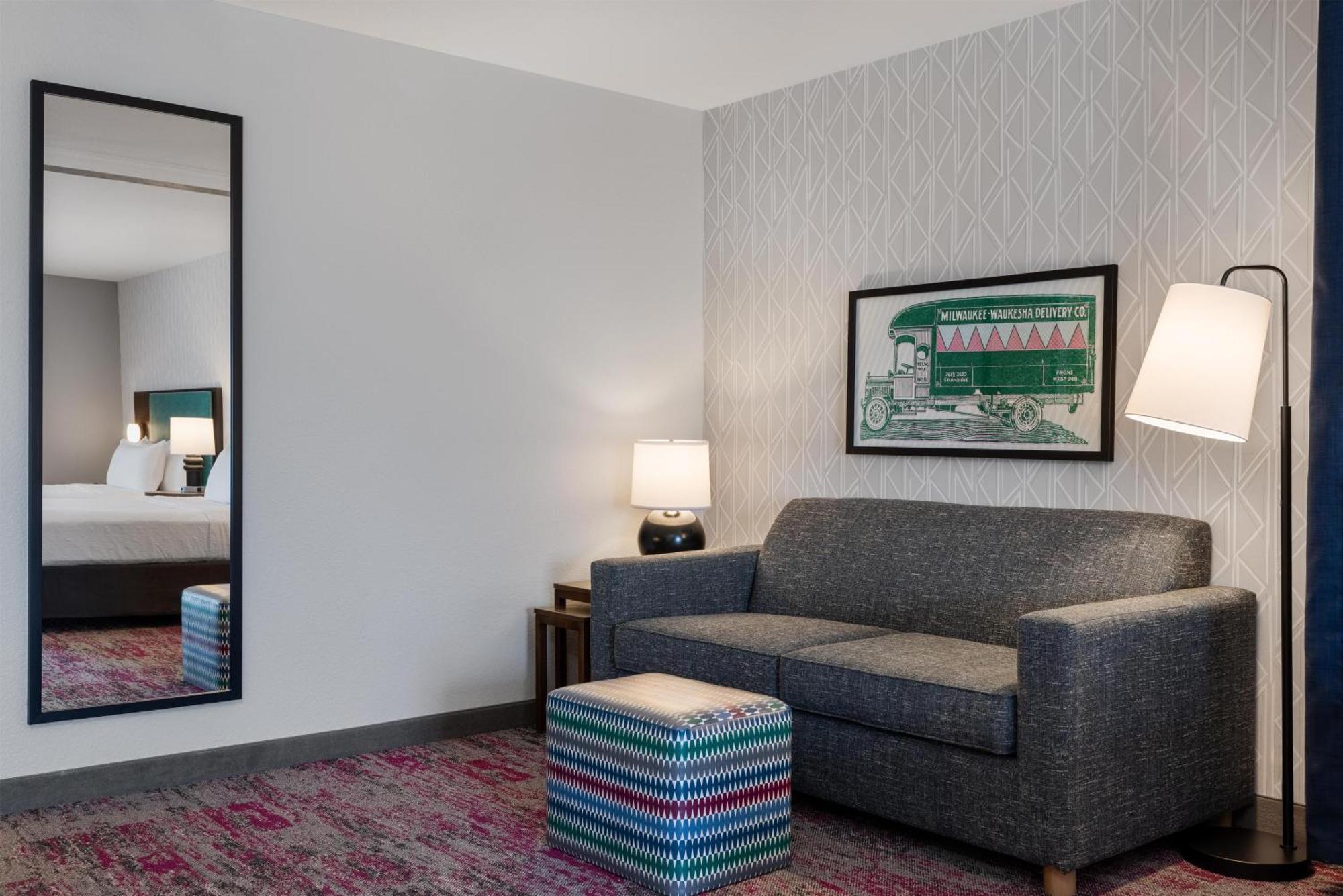 Queen Studio with Two Queen Beds - Non-Smoking