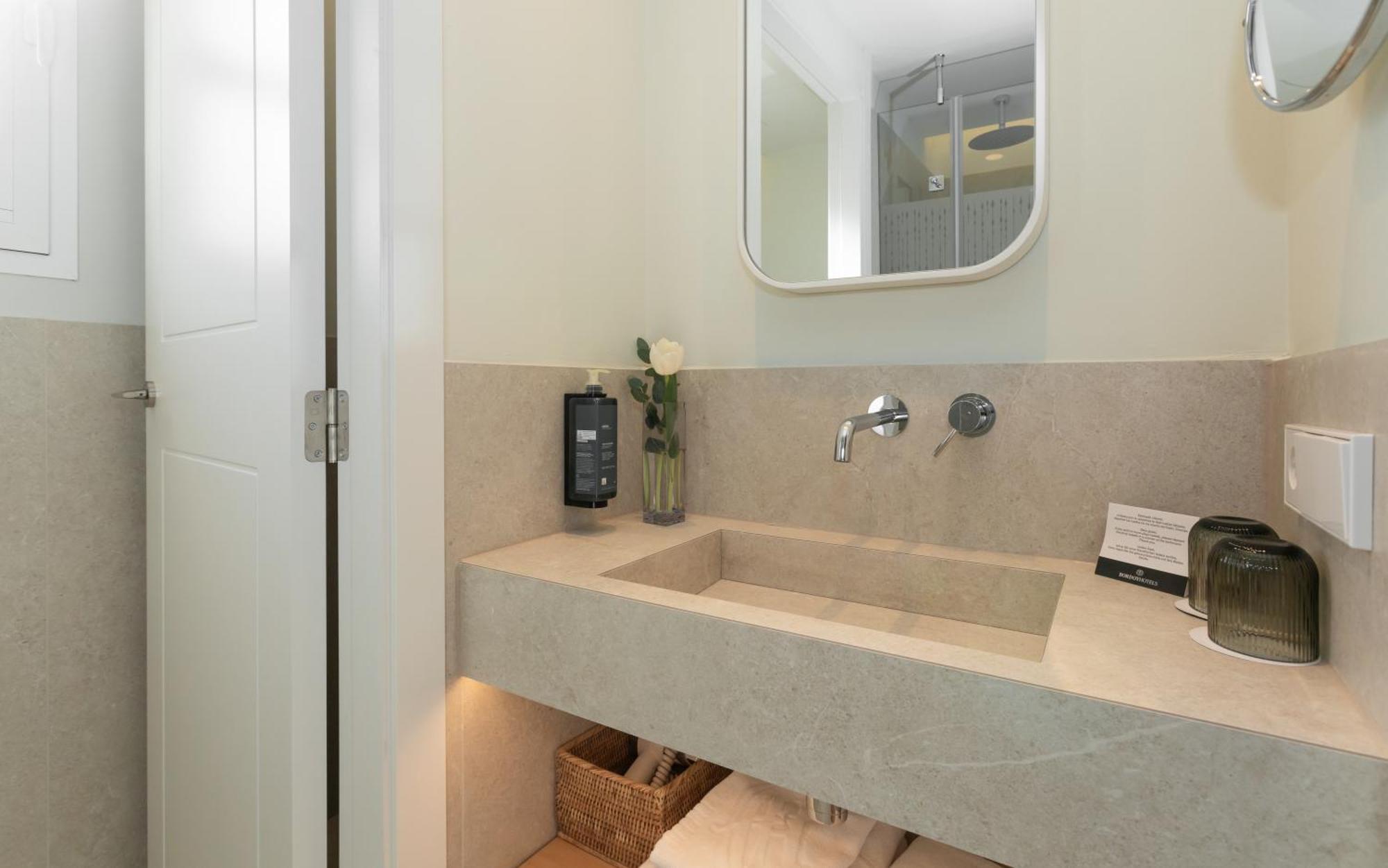 Doppelzimmer mit Balkon (2 Erwachsene + 1 Kind)
