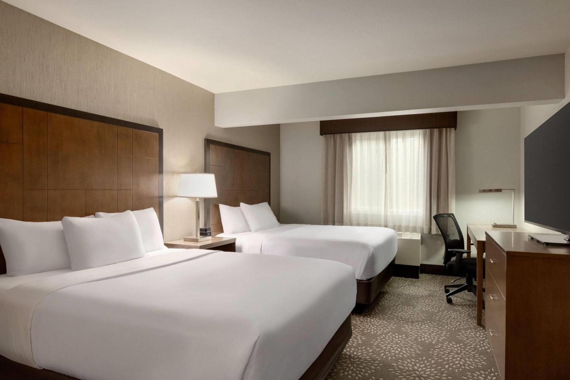 Deluxe Queen Room with Two Queen Beds
