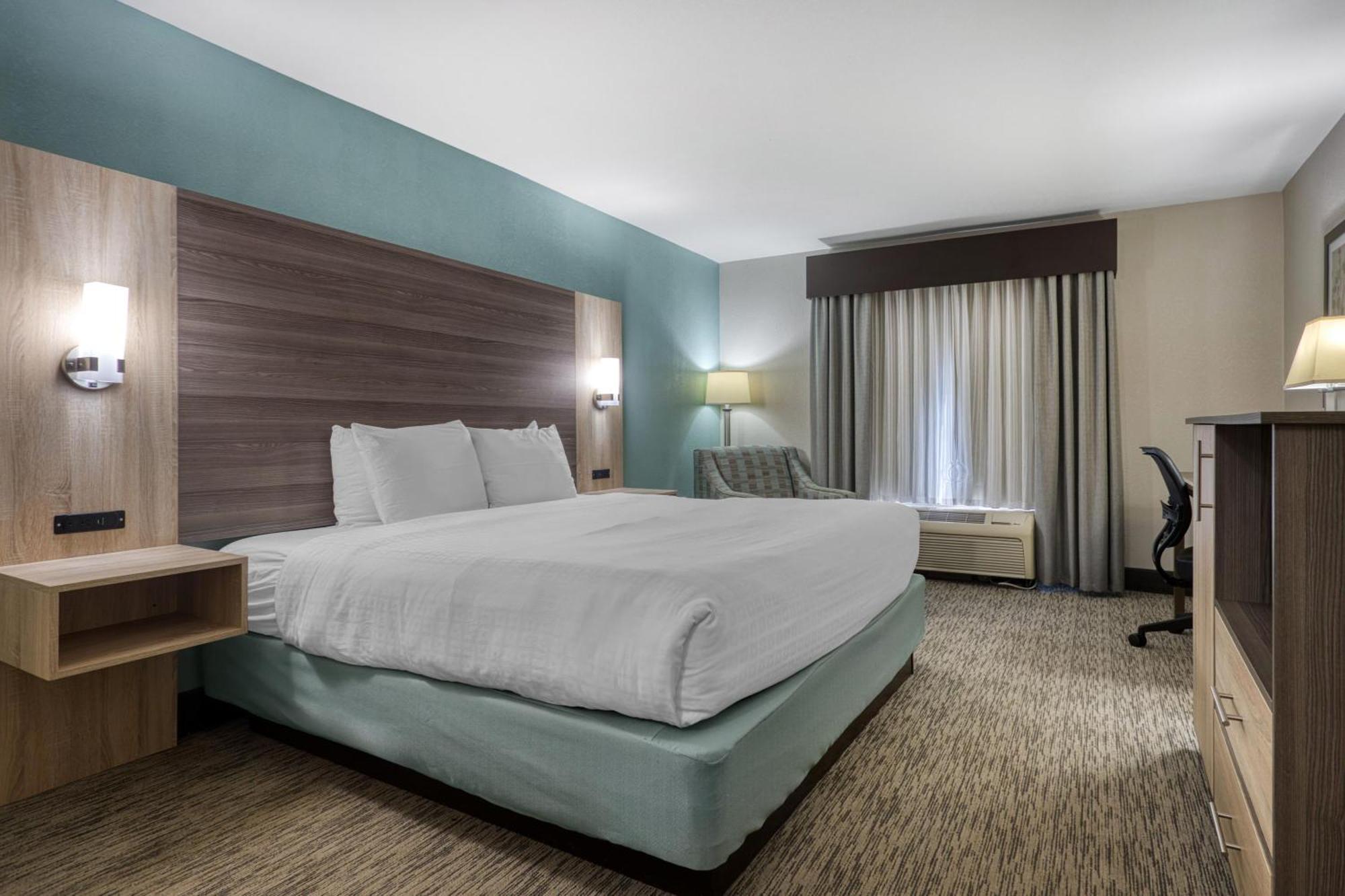 King Room with Bath Tub - Disability Access/Non-Smoking