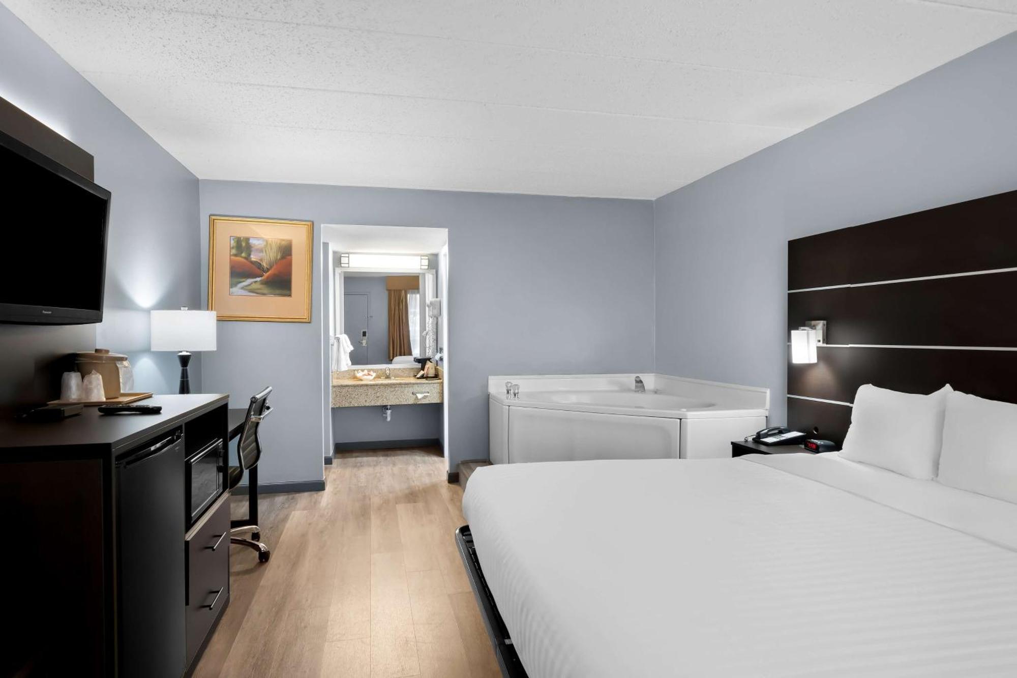 King Room with Spa Bath