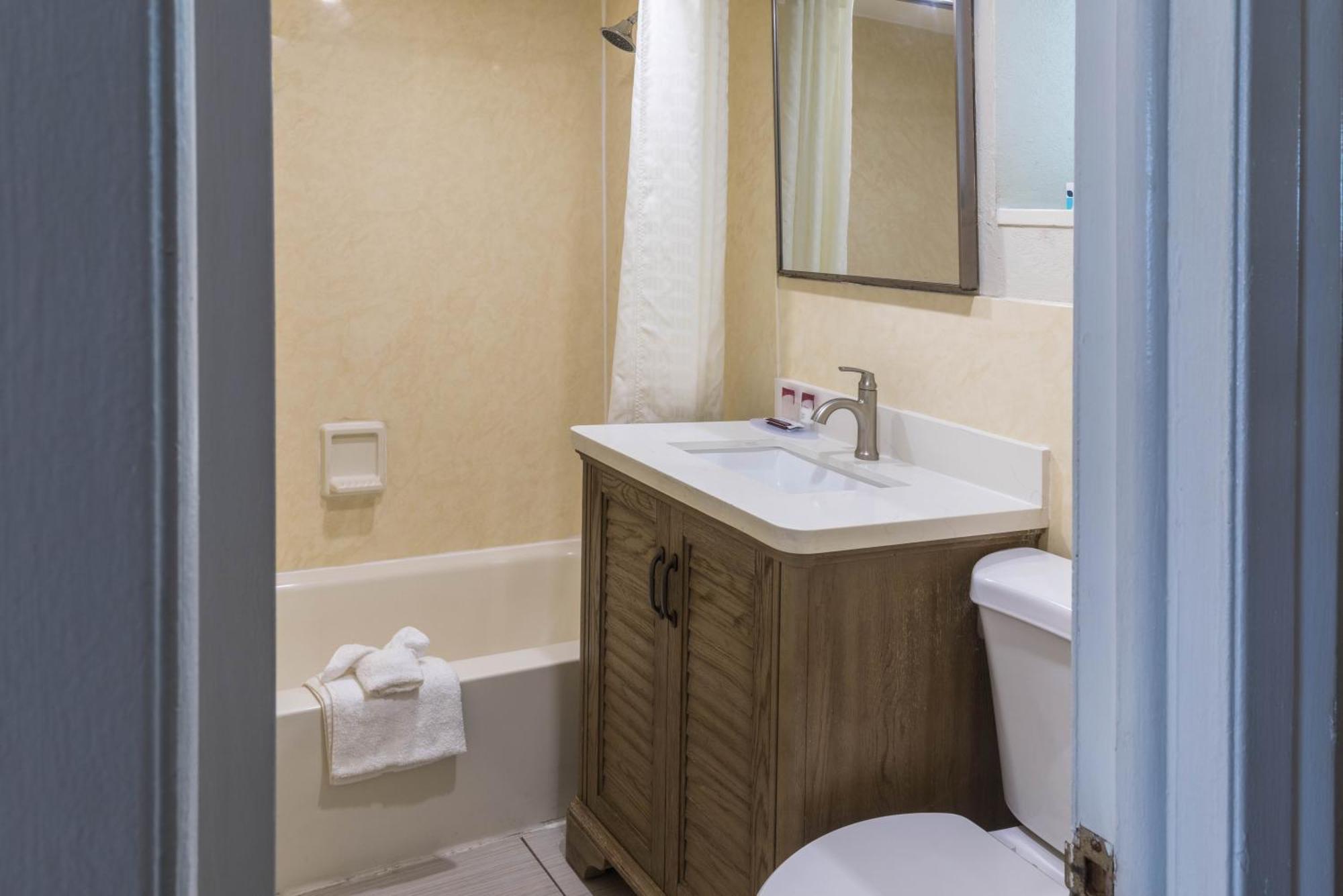 Quarto com 2 Camas Queen-Size